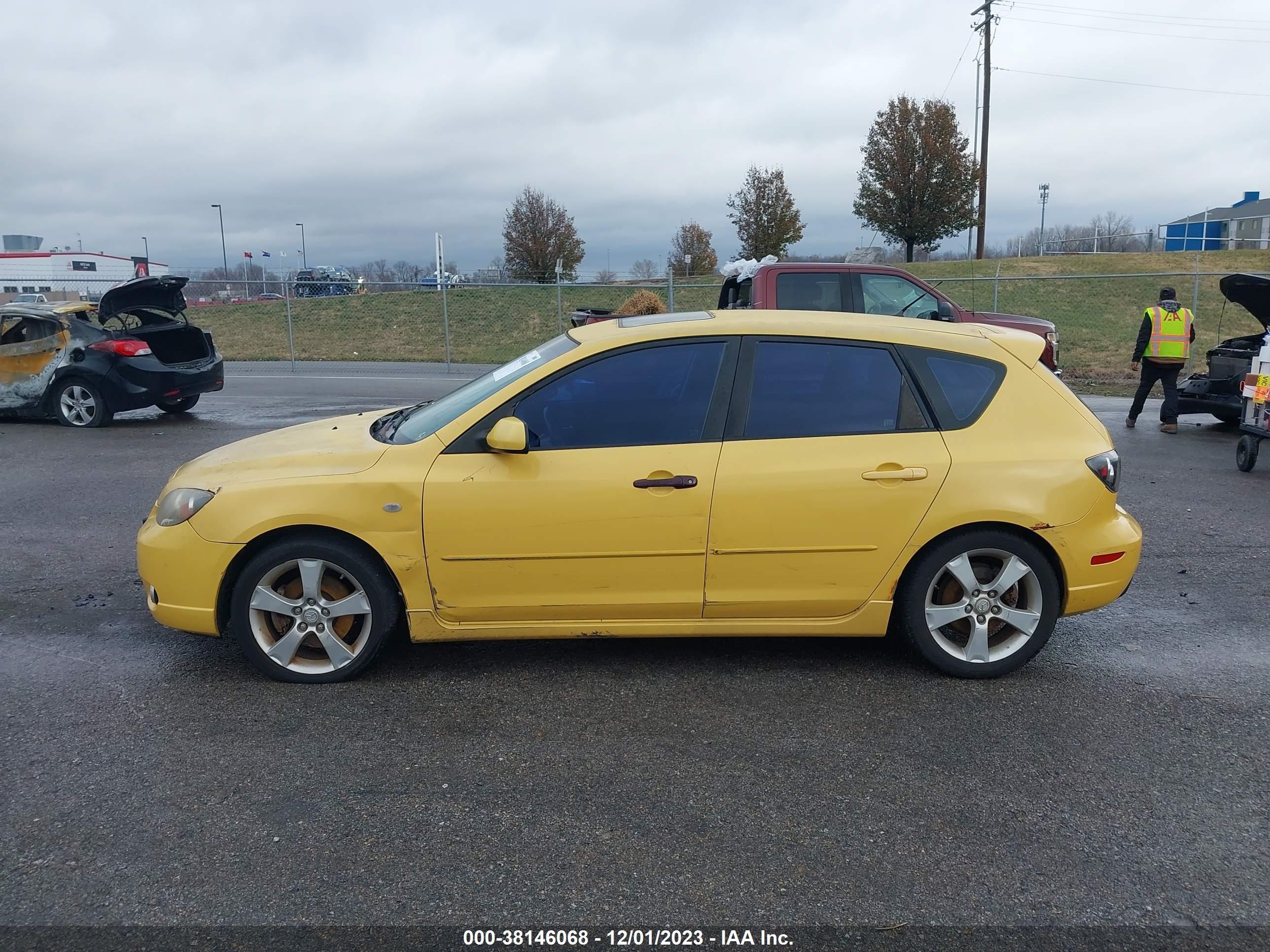 Photo 14 VIN: JM1BK343541131532 - MAZDA 3 