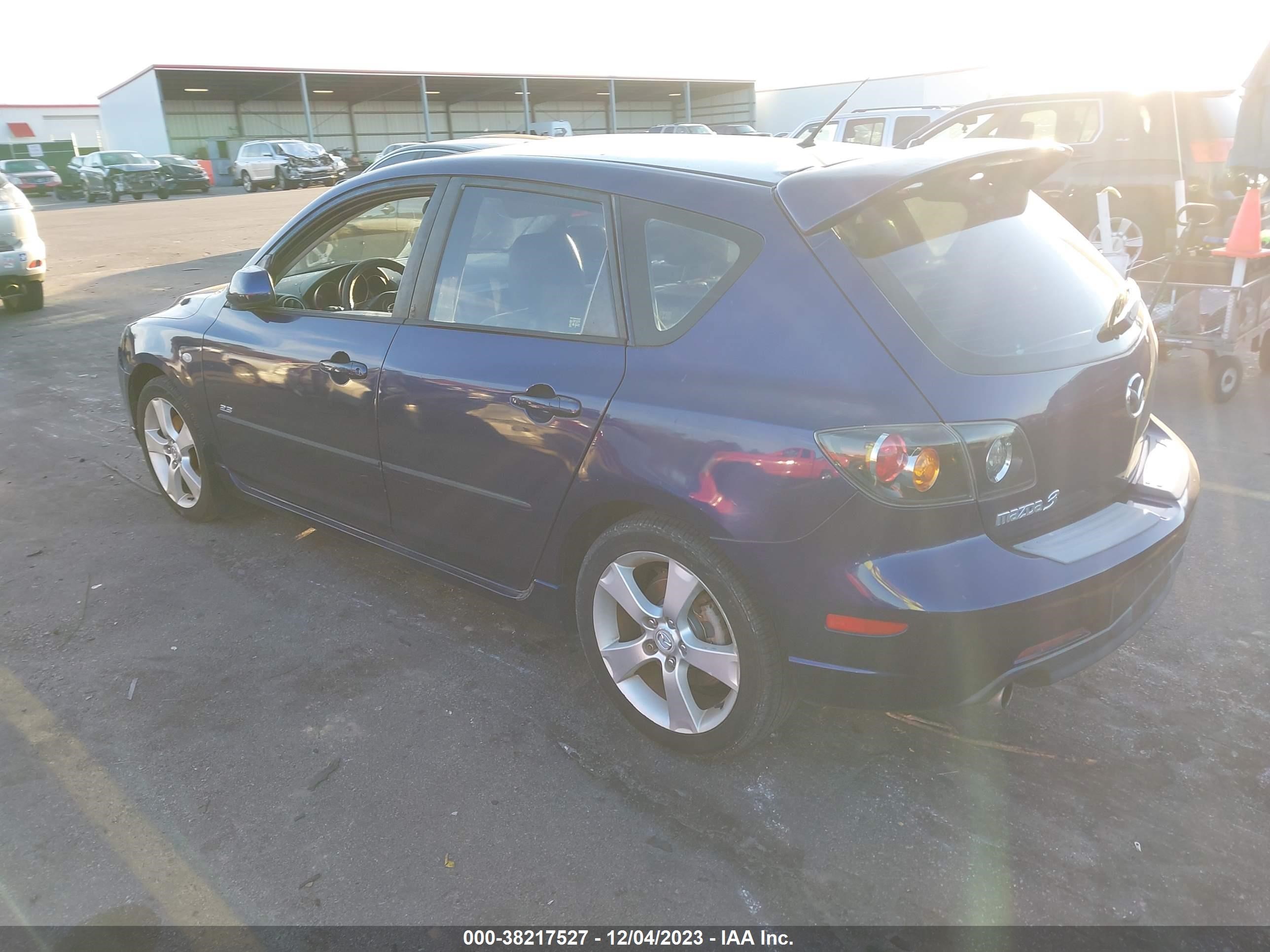 Photo 2 VIN: JM1BK343561450240 - MAZDA 3 