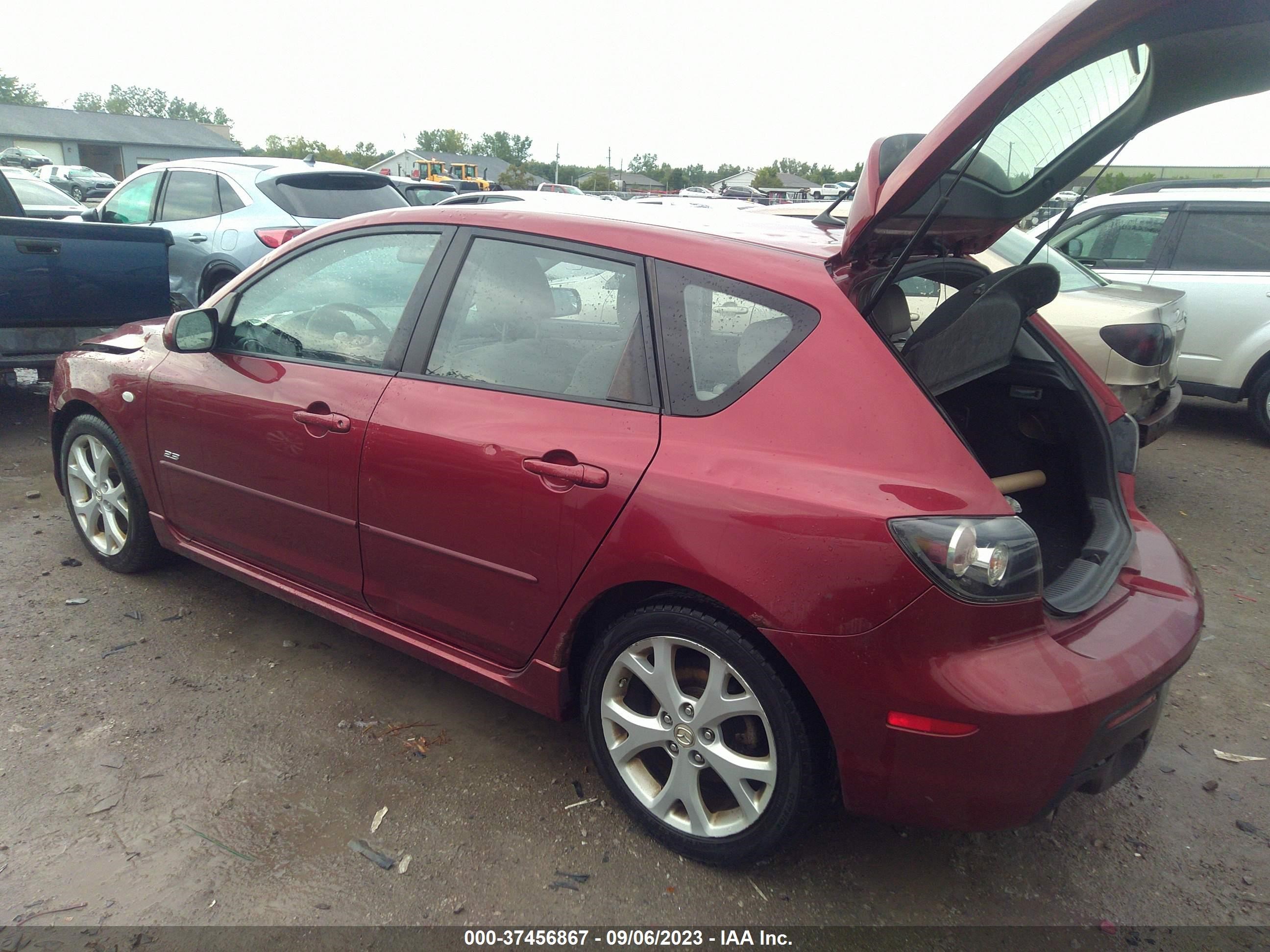 Photo 2 VIN: JM1BK343581120133 - MAZDA 3 