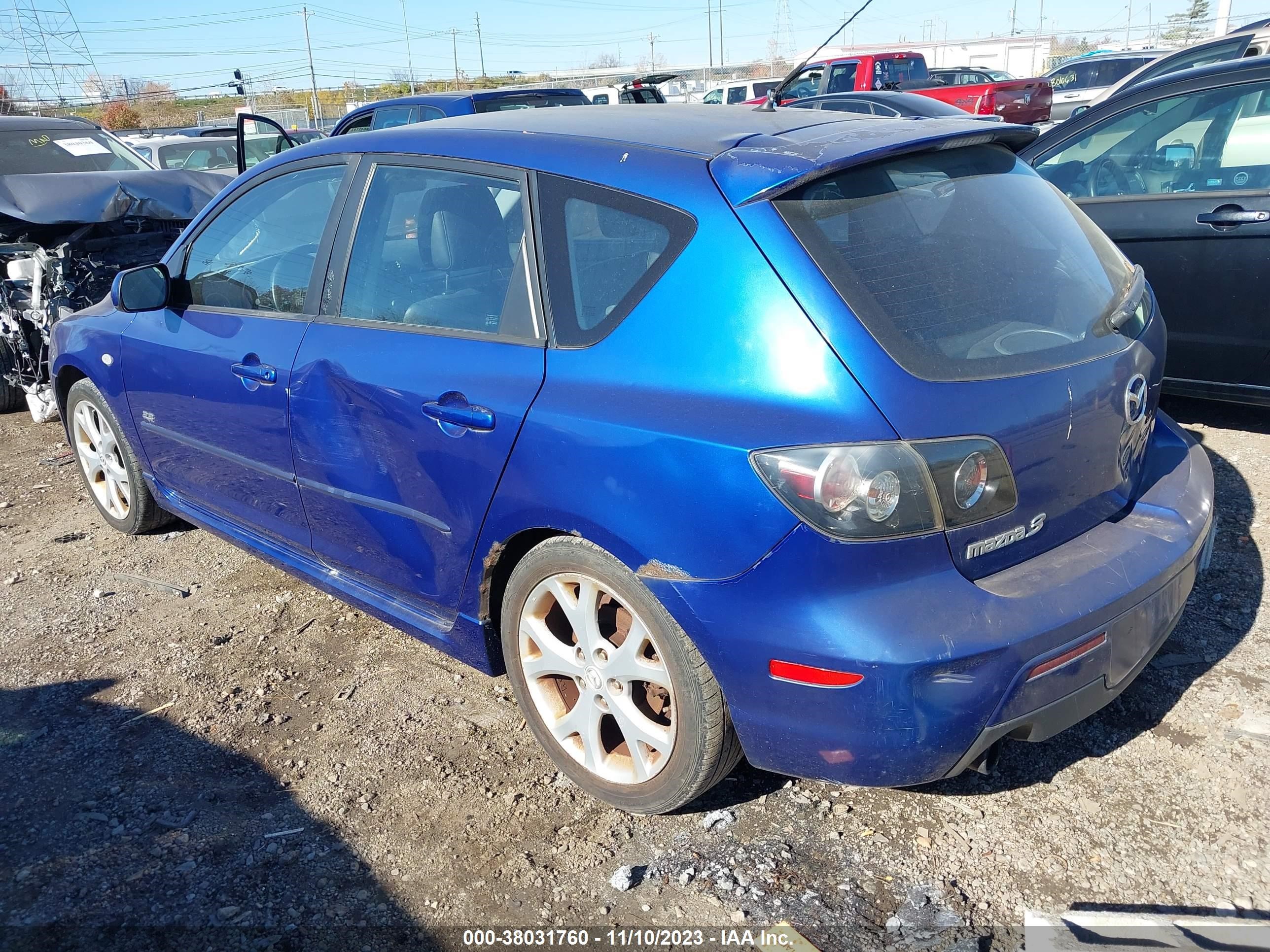 Photo 2 VIN: JM1BK343771764070 - MAZDA 3 