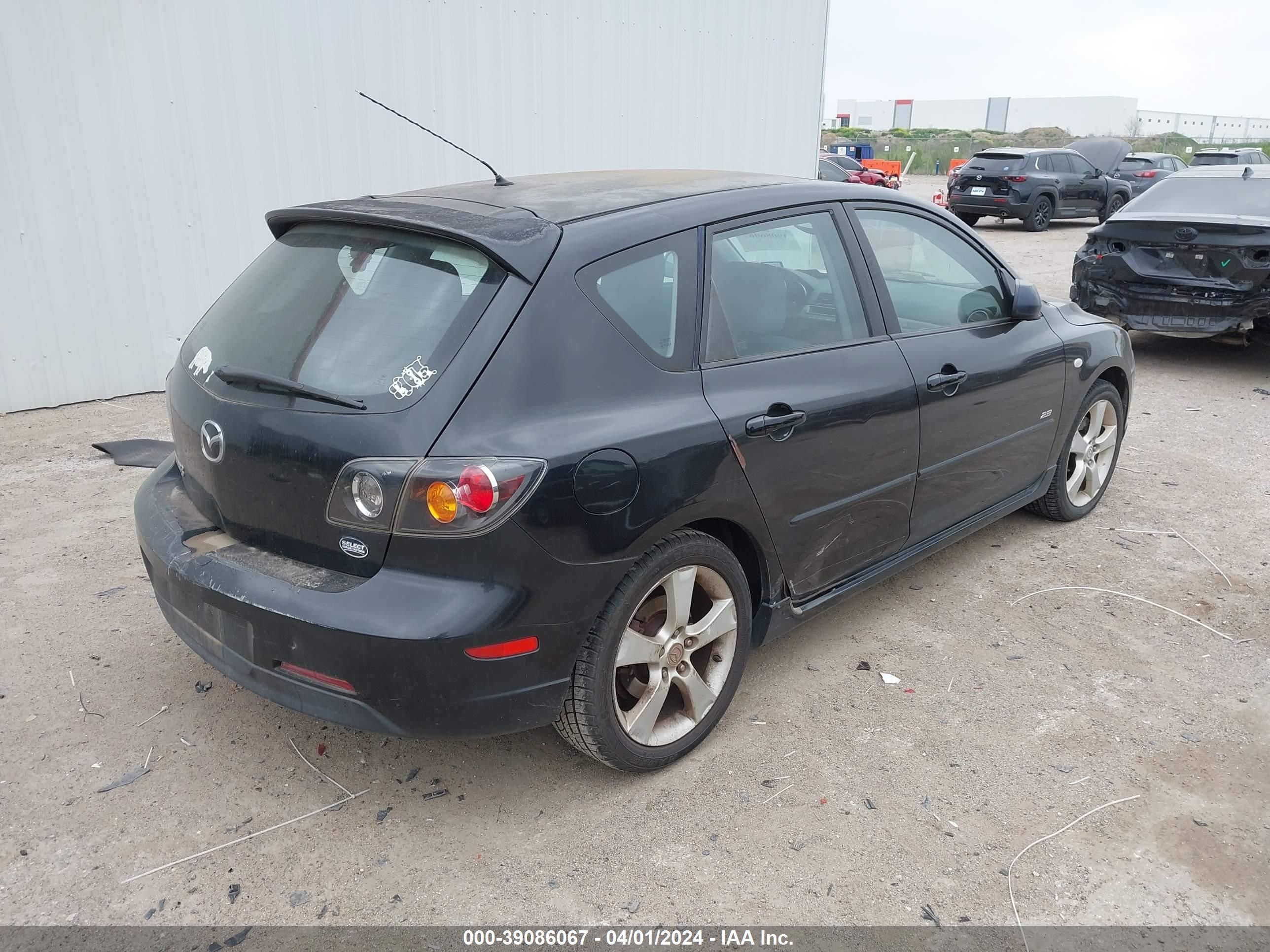 Photo 3 VIN: JM1BK343851243338 - MAZDA 3 