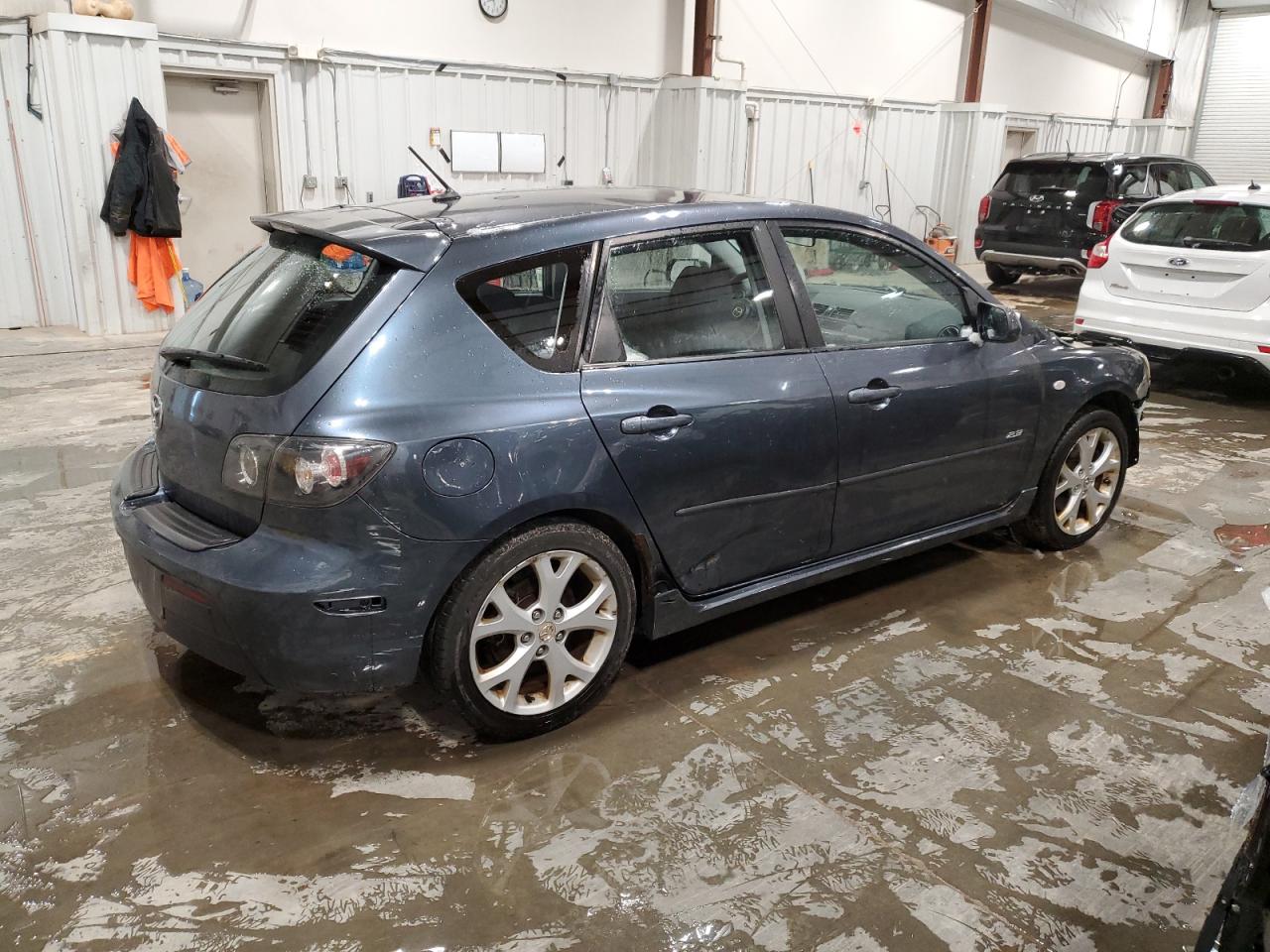 Photo 2 VIN: JM1BK343981130714 - MAZDA 3 