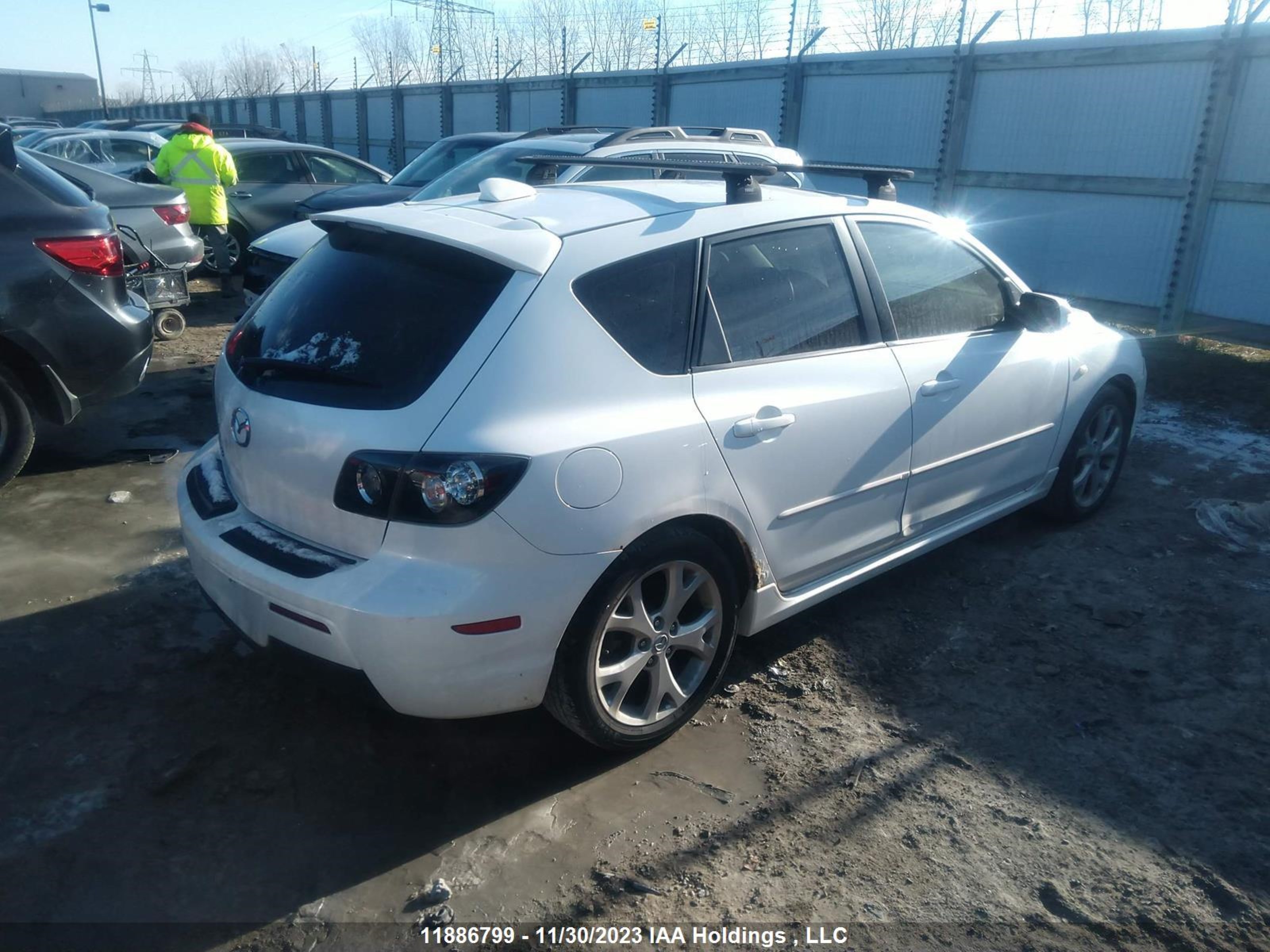 Photo 3 VIN: JM1BK343X71763172 - MAZDA 3 