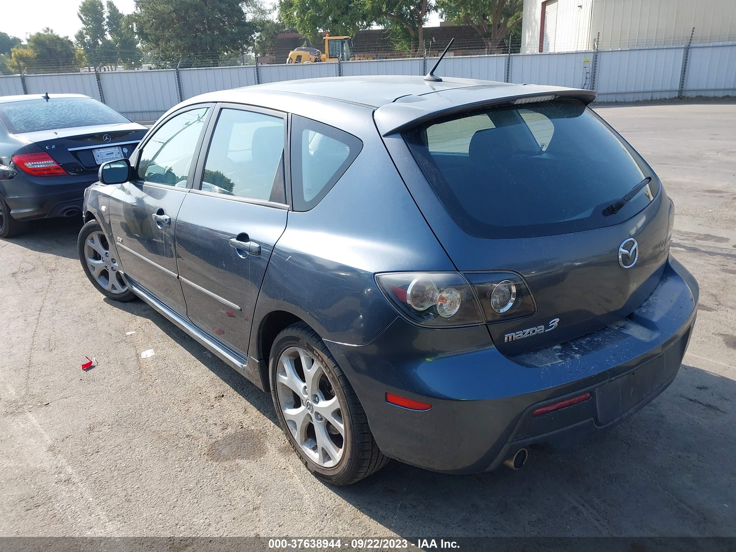 Photo 2 VIN: JM1BK344291250364 - MAZDA 3 