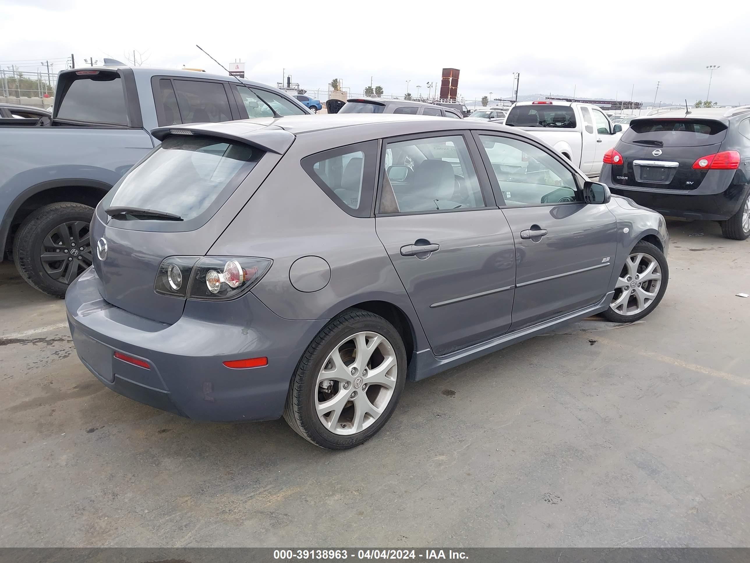 Photo 3 VIN: JM1BK344381796640 - MAZDA 3 