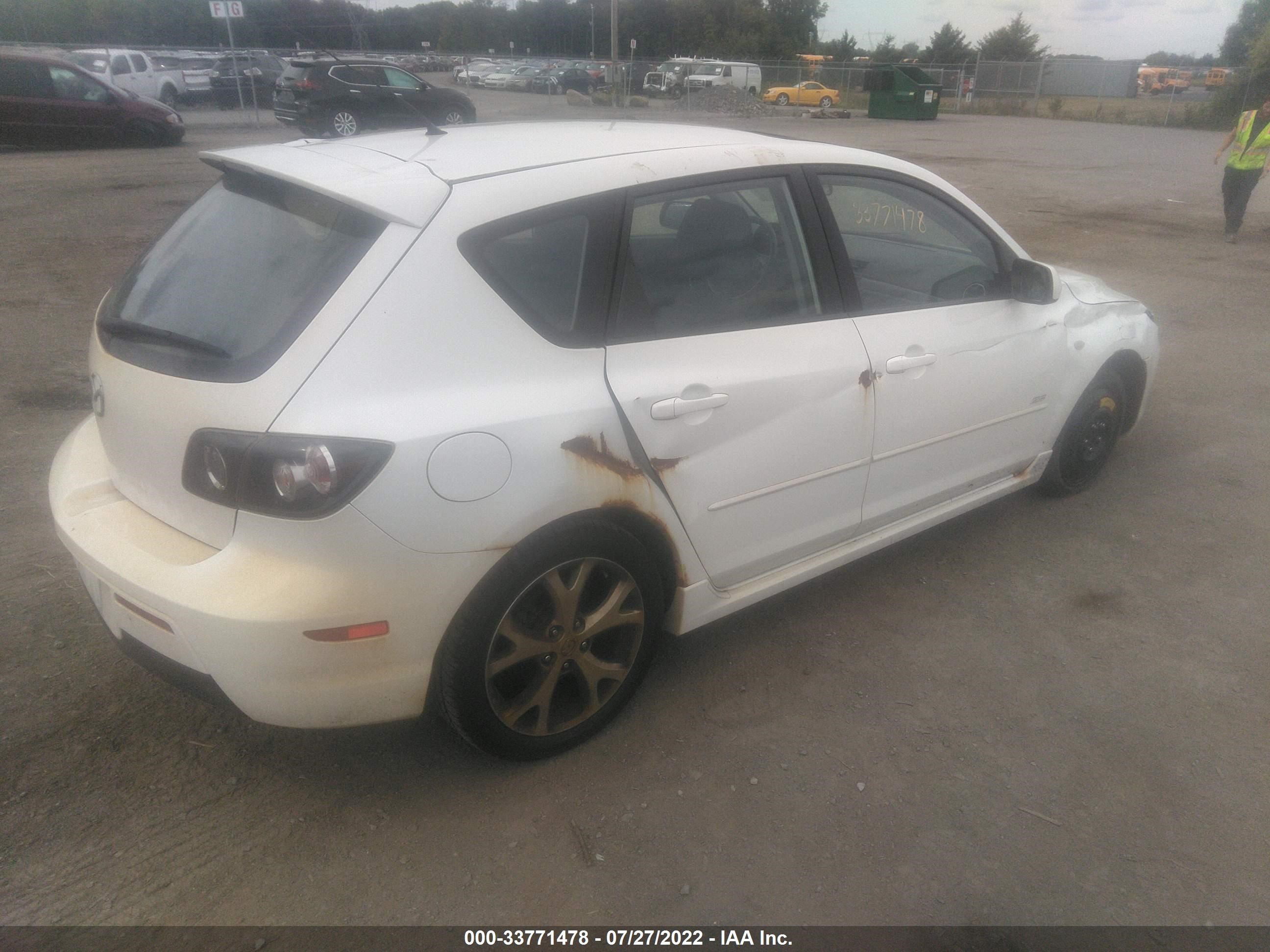 Photo 3 VIN: JM1BK344381858926 - MAZDA 3 