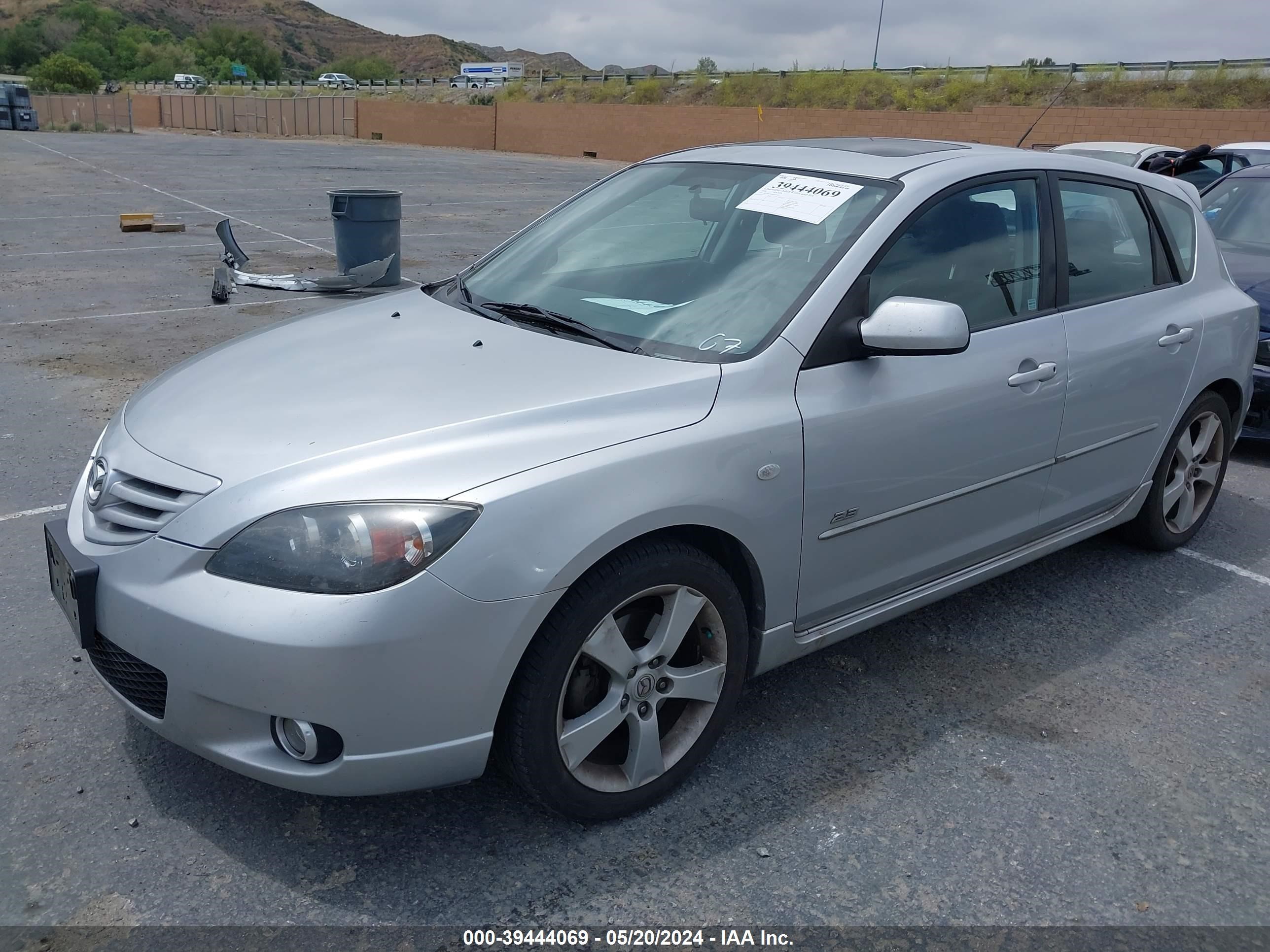 Photo 1 VIN: JM1BK344461535563 - MAZDA 3 