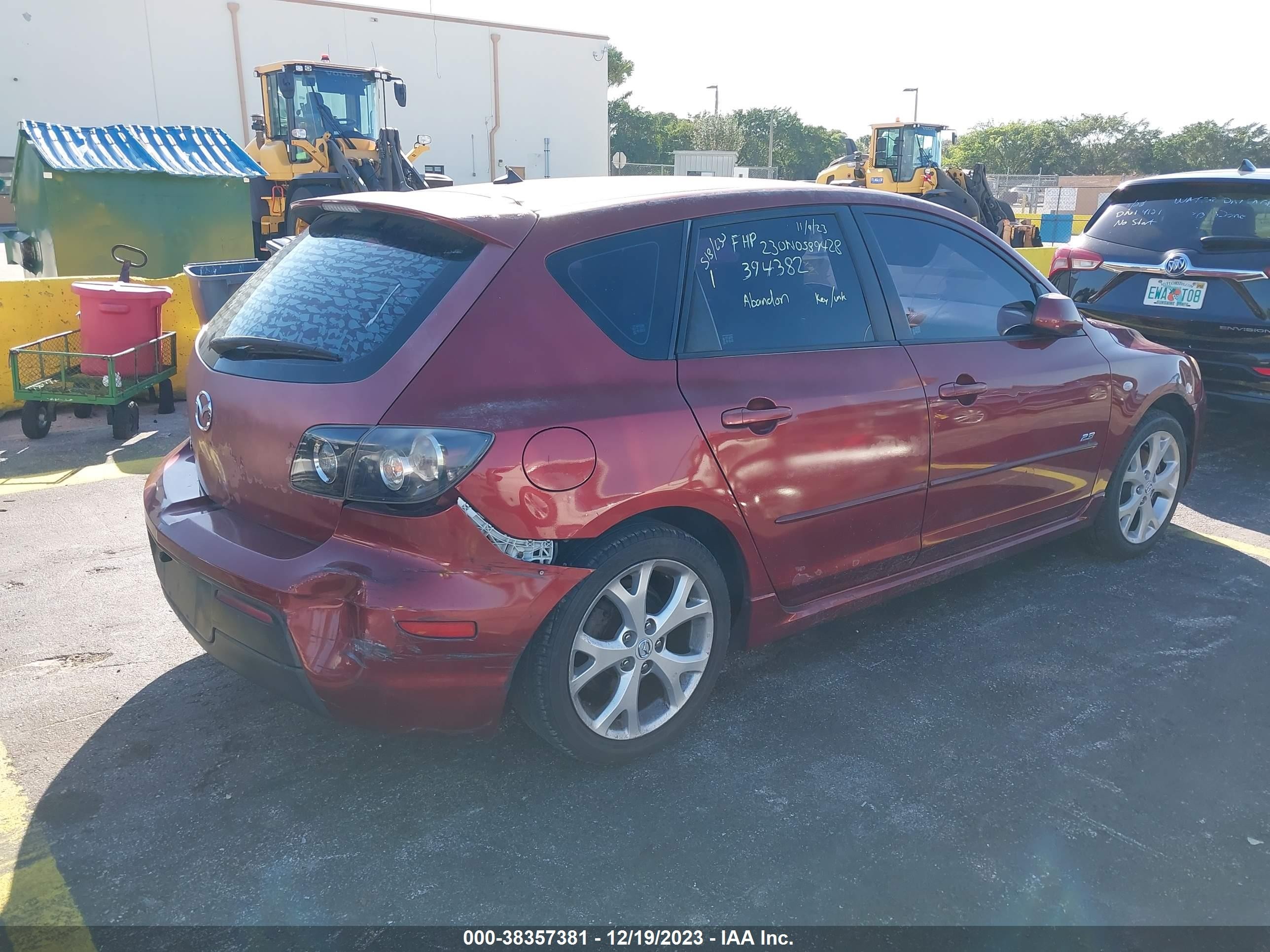 Photo 3 VIN: JM1BK344581136230 - MAZDA 3 