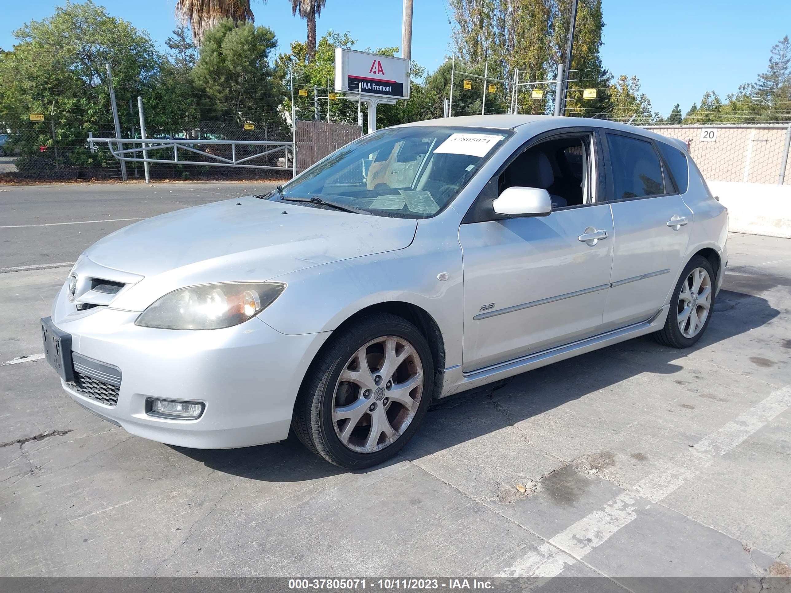 Photo 1 VIN: JM1BK344581879132 - MAZDA 3 