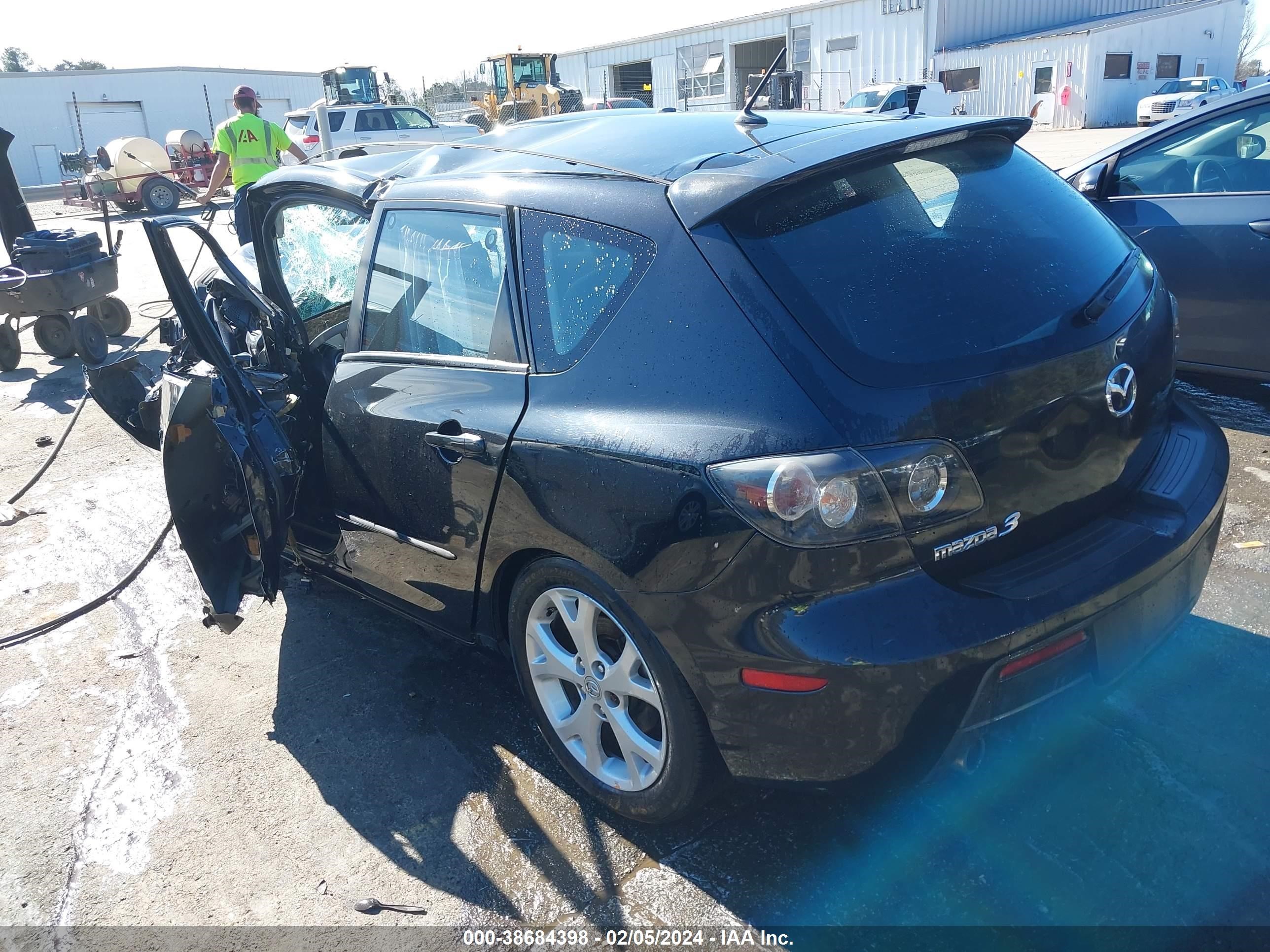 Photo 2 VIN: JM1BK344691203922 - MAZDA 3 