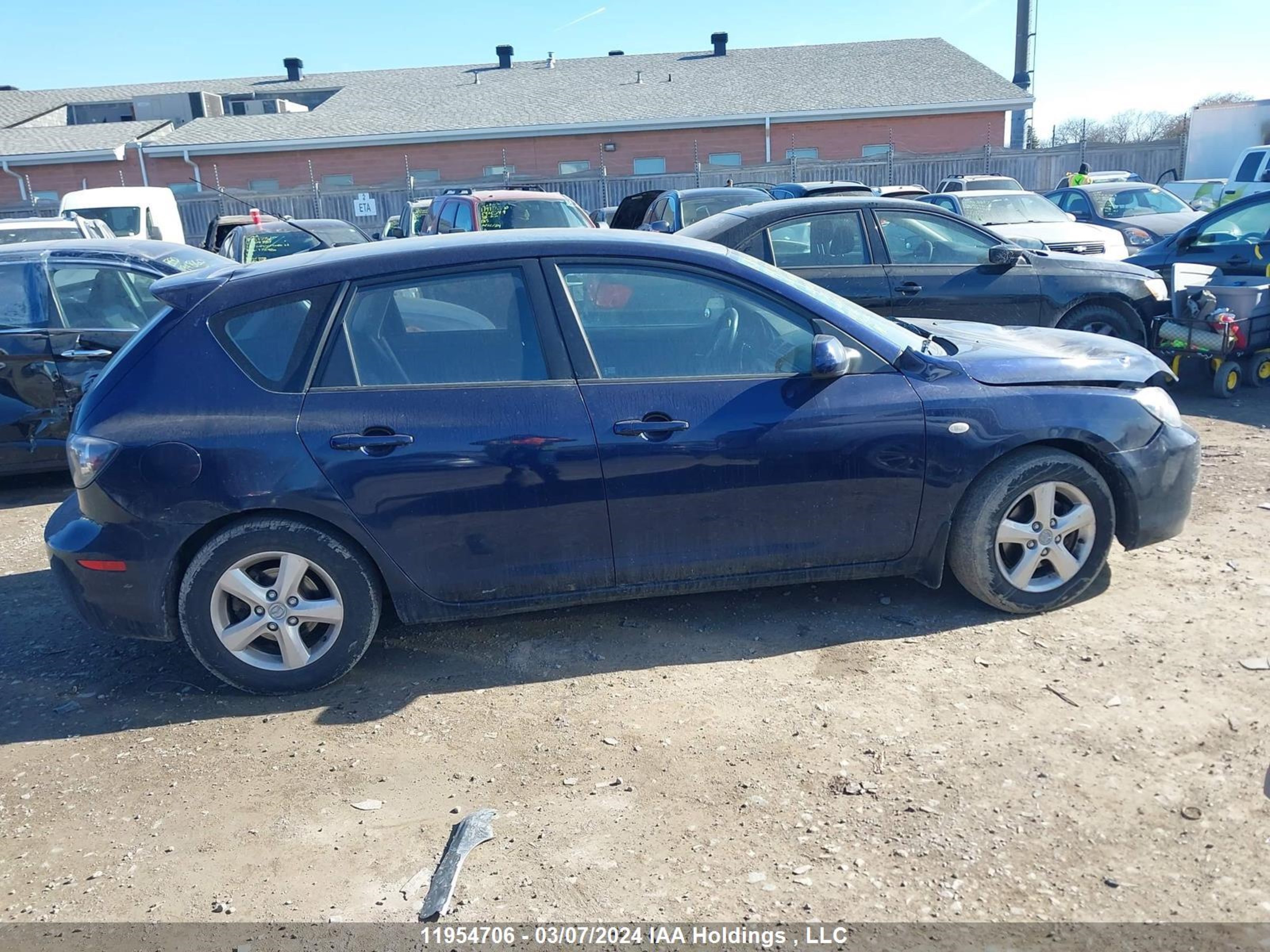 Photo 12 VIN: JM1BK34F091231667 - MAZDA 3 