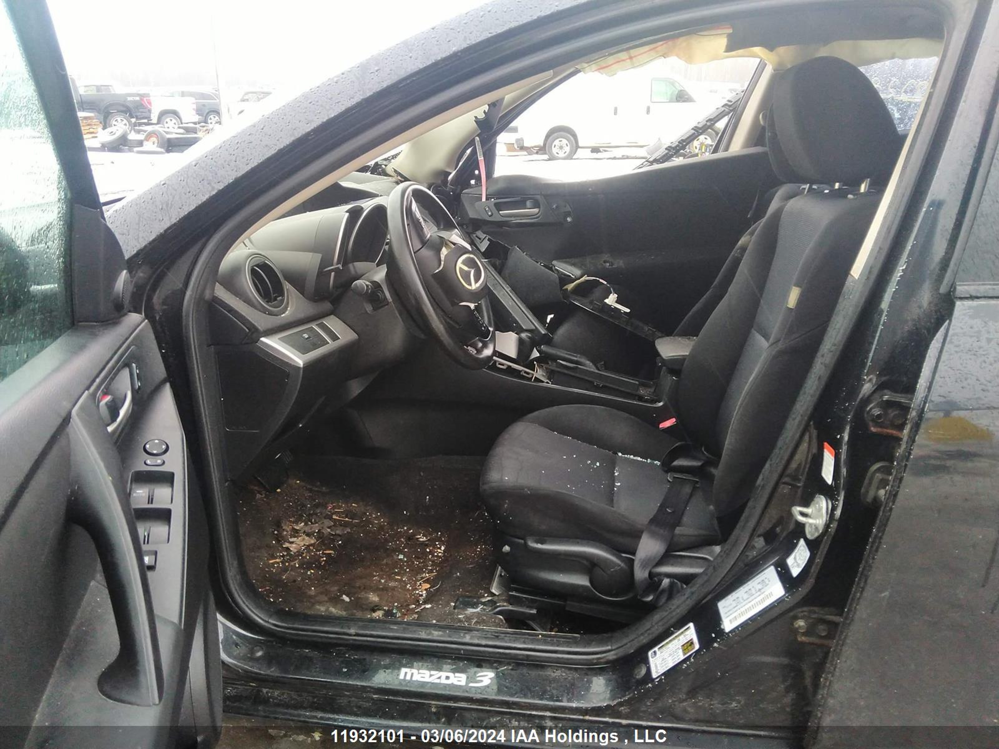 Photo 4 VIN: JM1BL1H51A1222807 - MAZDA 3 