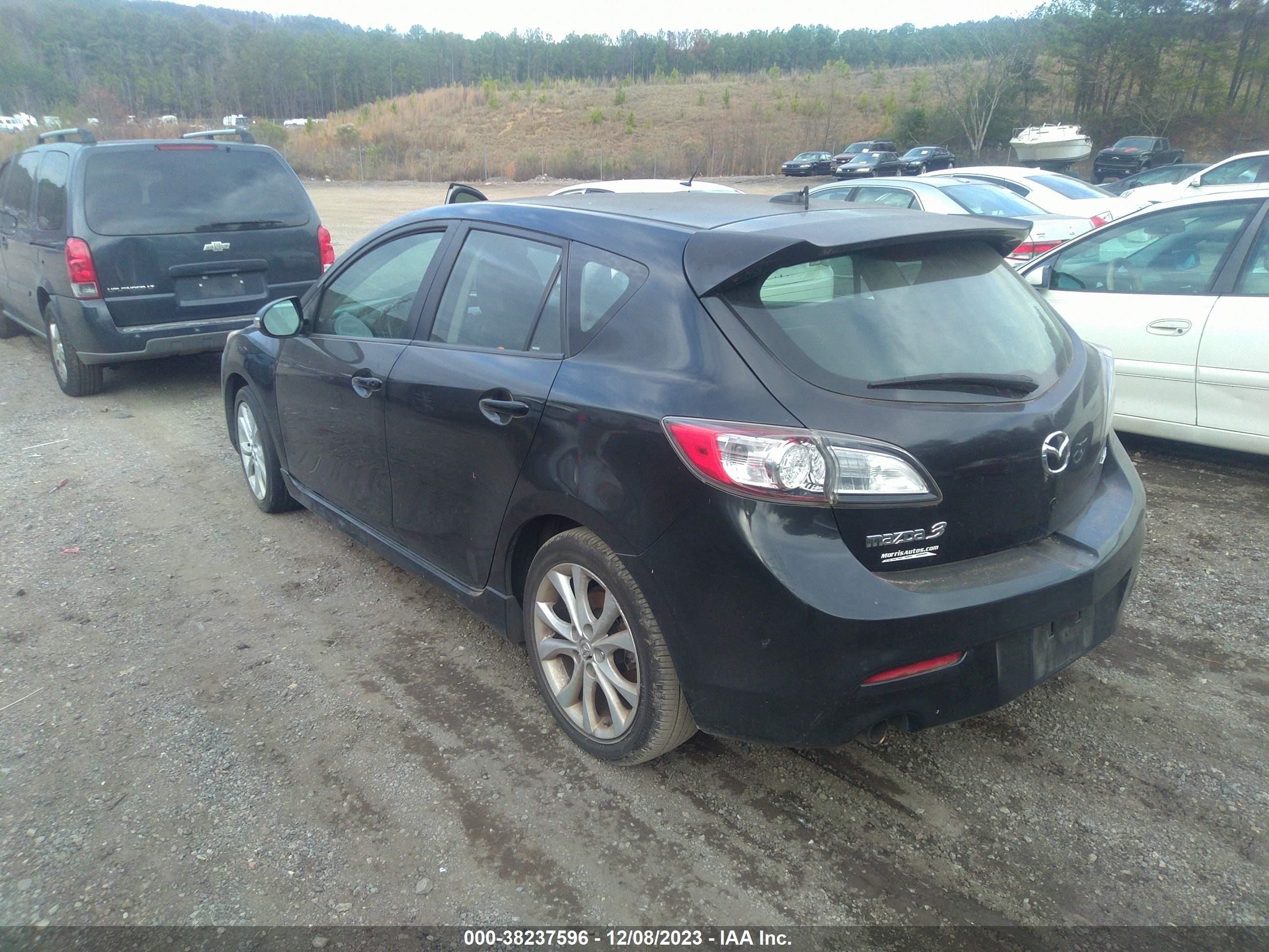 Photo 2 VIN: JM1BL1H52A1196766 - MAZDA 3 