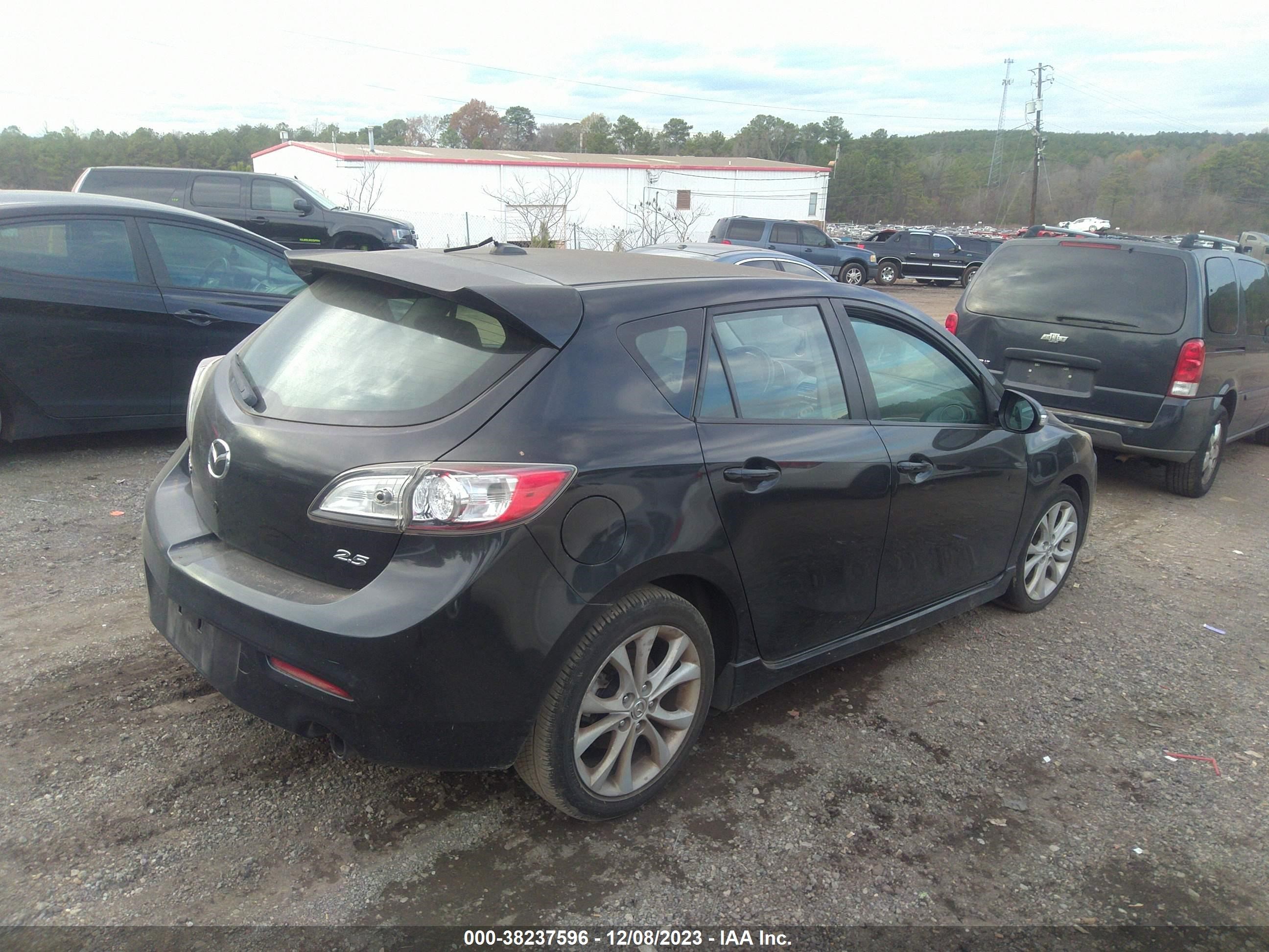 Photo 3 VIN: JM1BL1H52A1196766 - MAZDA 3 