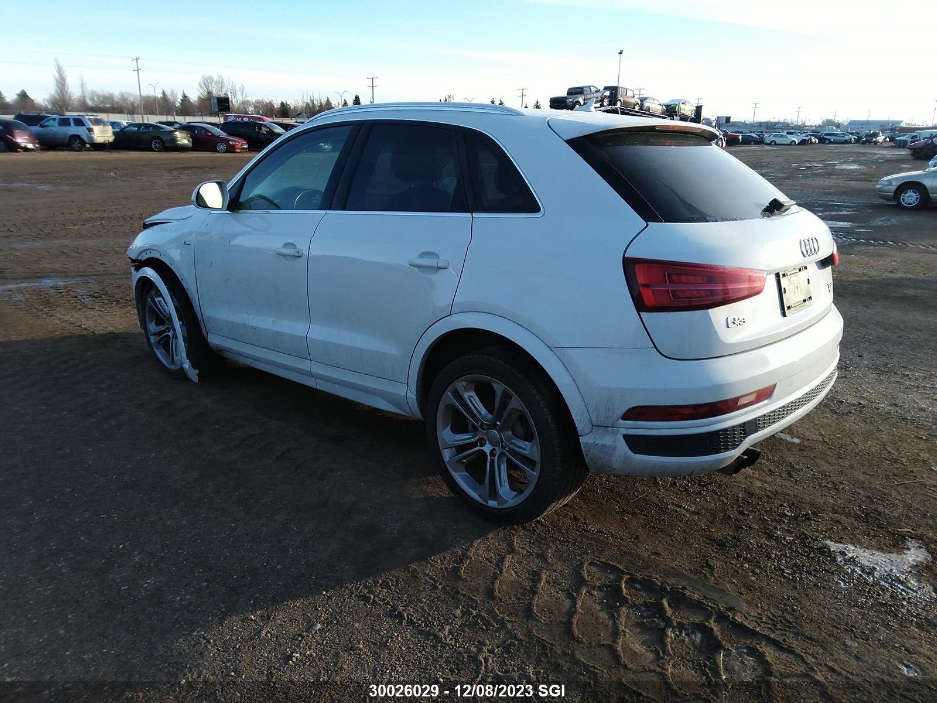 Photo 2 VIN: JM1BL1H55A1126064 - AUDI Q3 