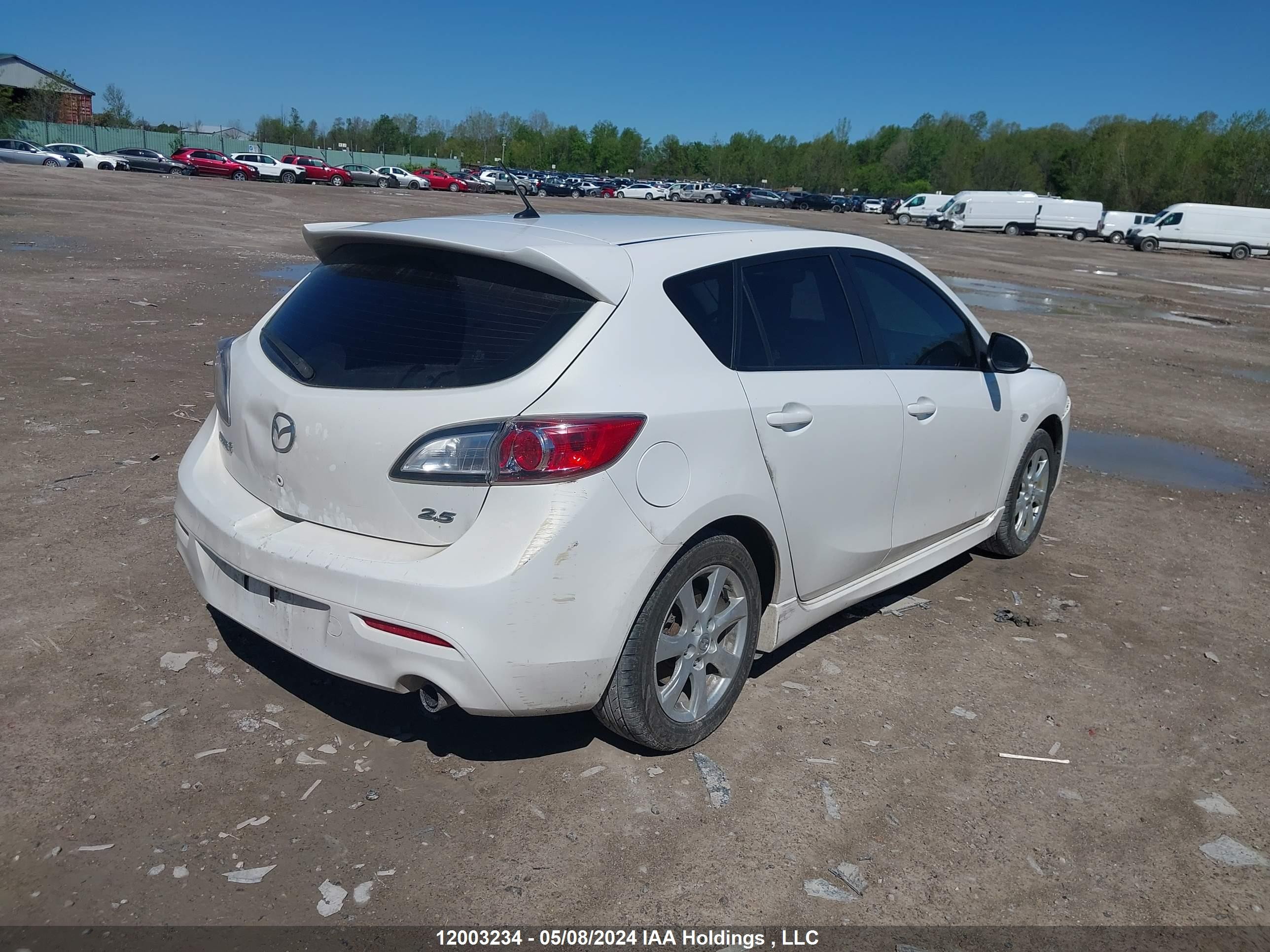 Photo 3 VIN: JM1BL1H55A1206996 - MAZDA 3 