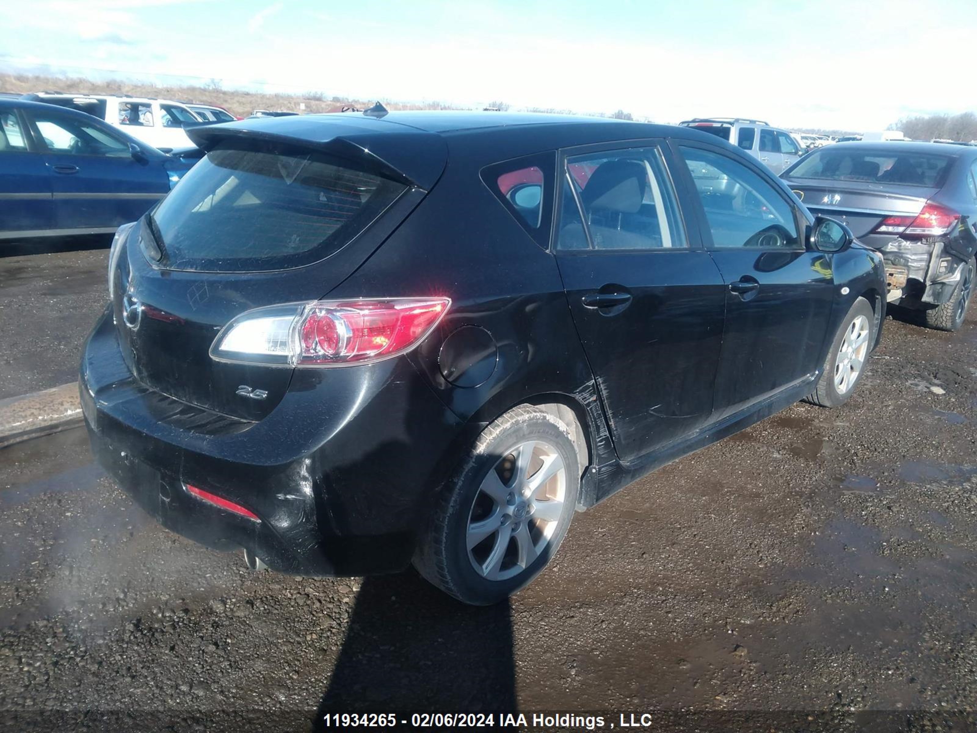 Photo 3 VIN: JM1BL1H56A1145769 - MAZDA 3 