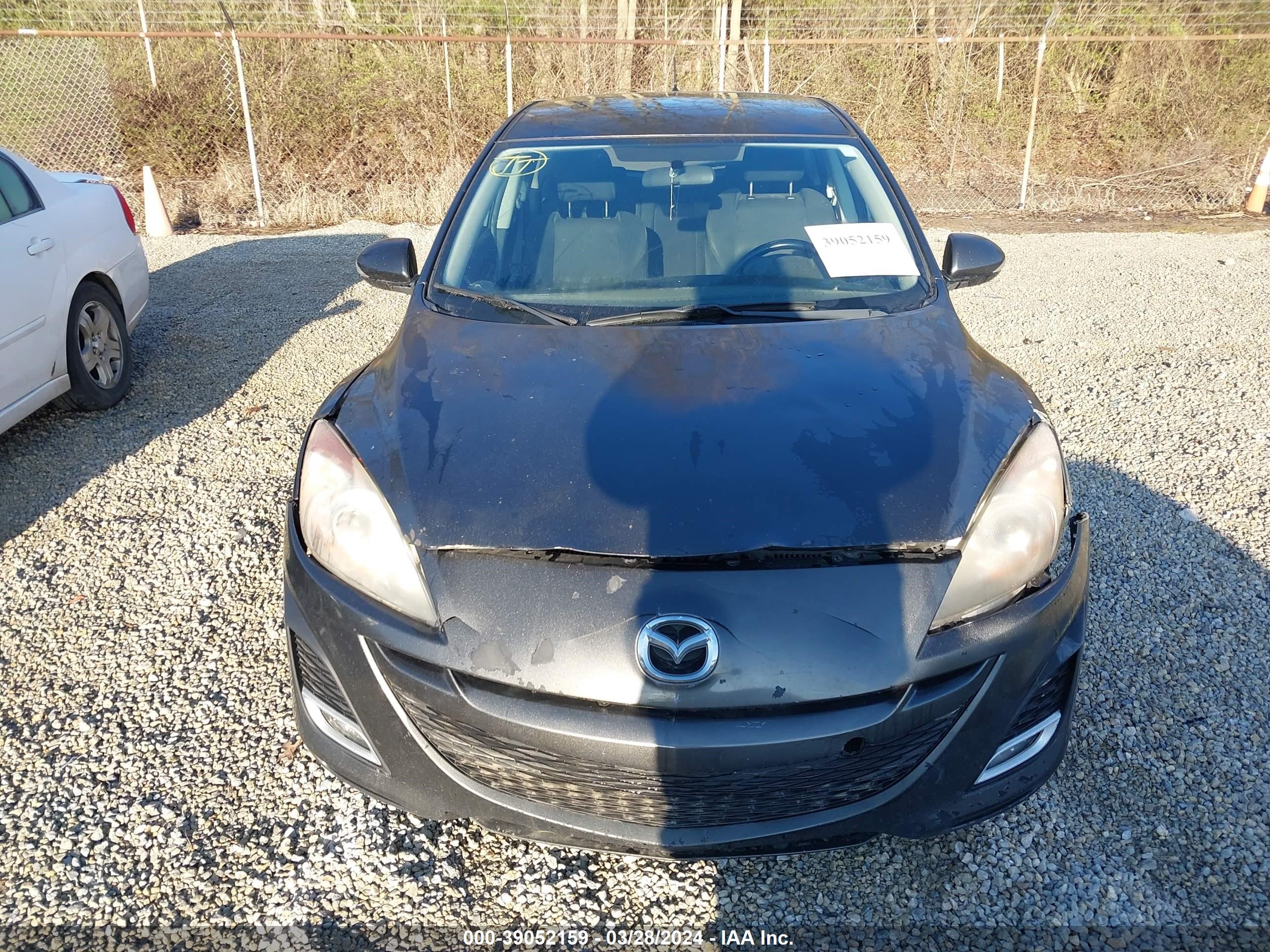 Photo 11 VIN: JM1BL1H5XA1113441 - MAZDA 3 