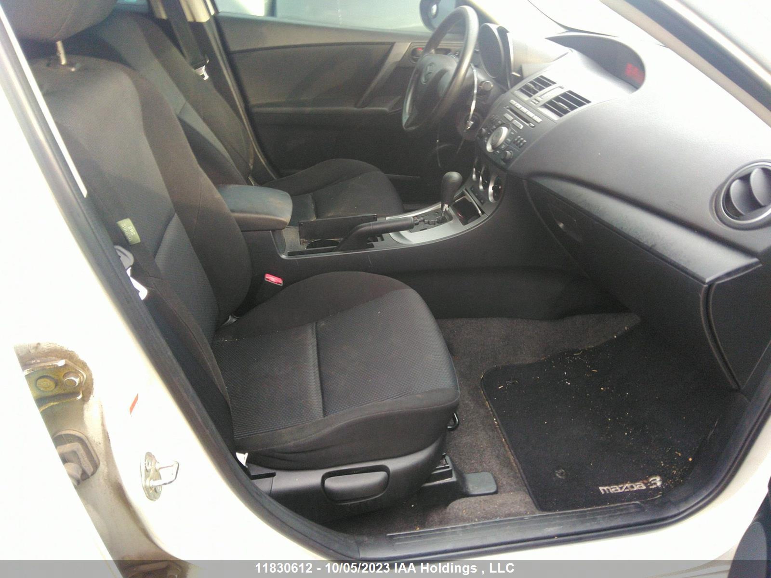 Photo 4 VIN: JM1BL1HF2A1347856 - MAZDA 3 