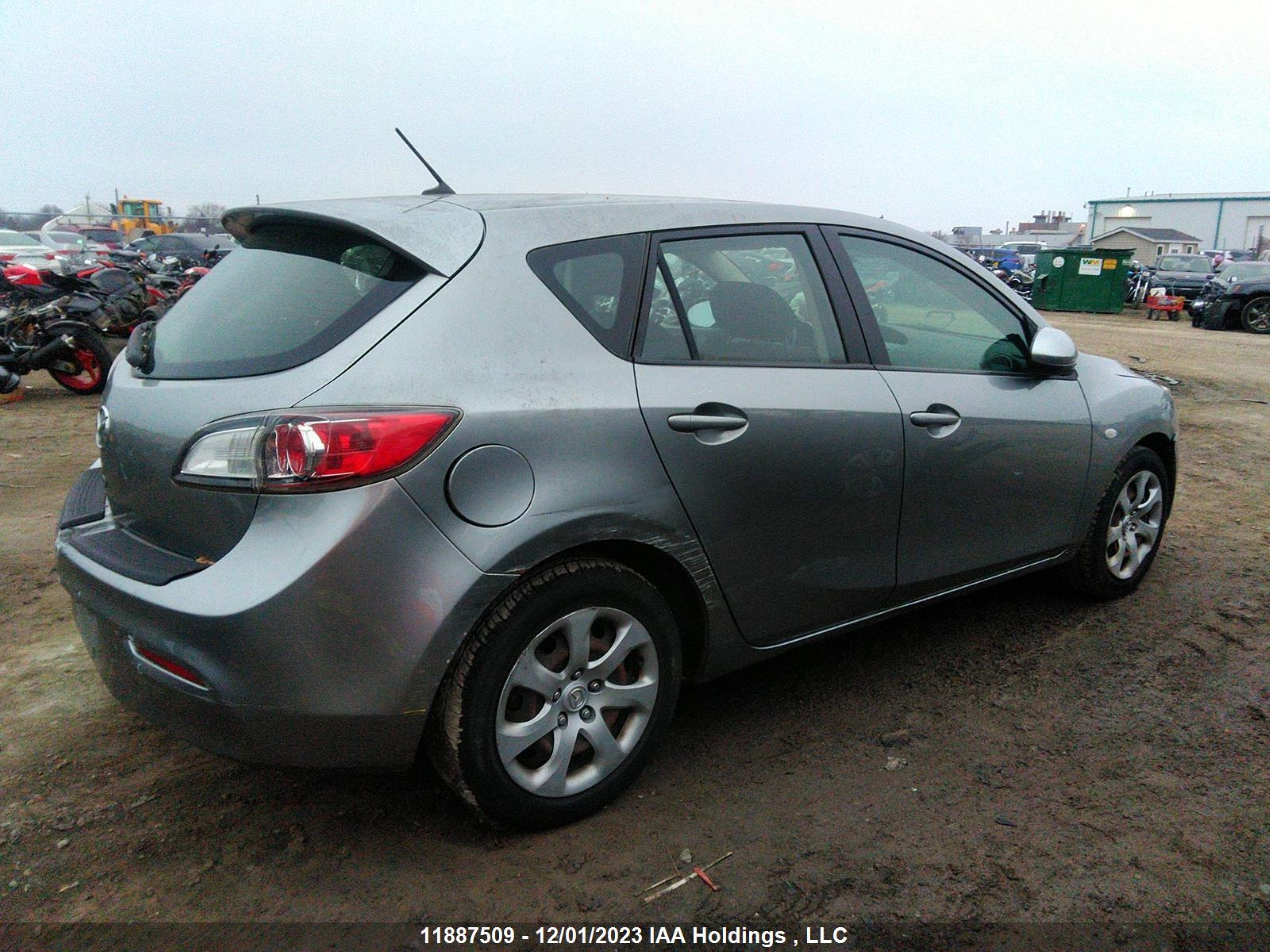 Photo 3 VIN: JM1BL1HF6A1318456 - MAZDA 3 