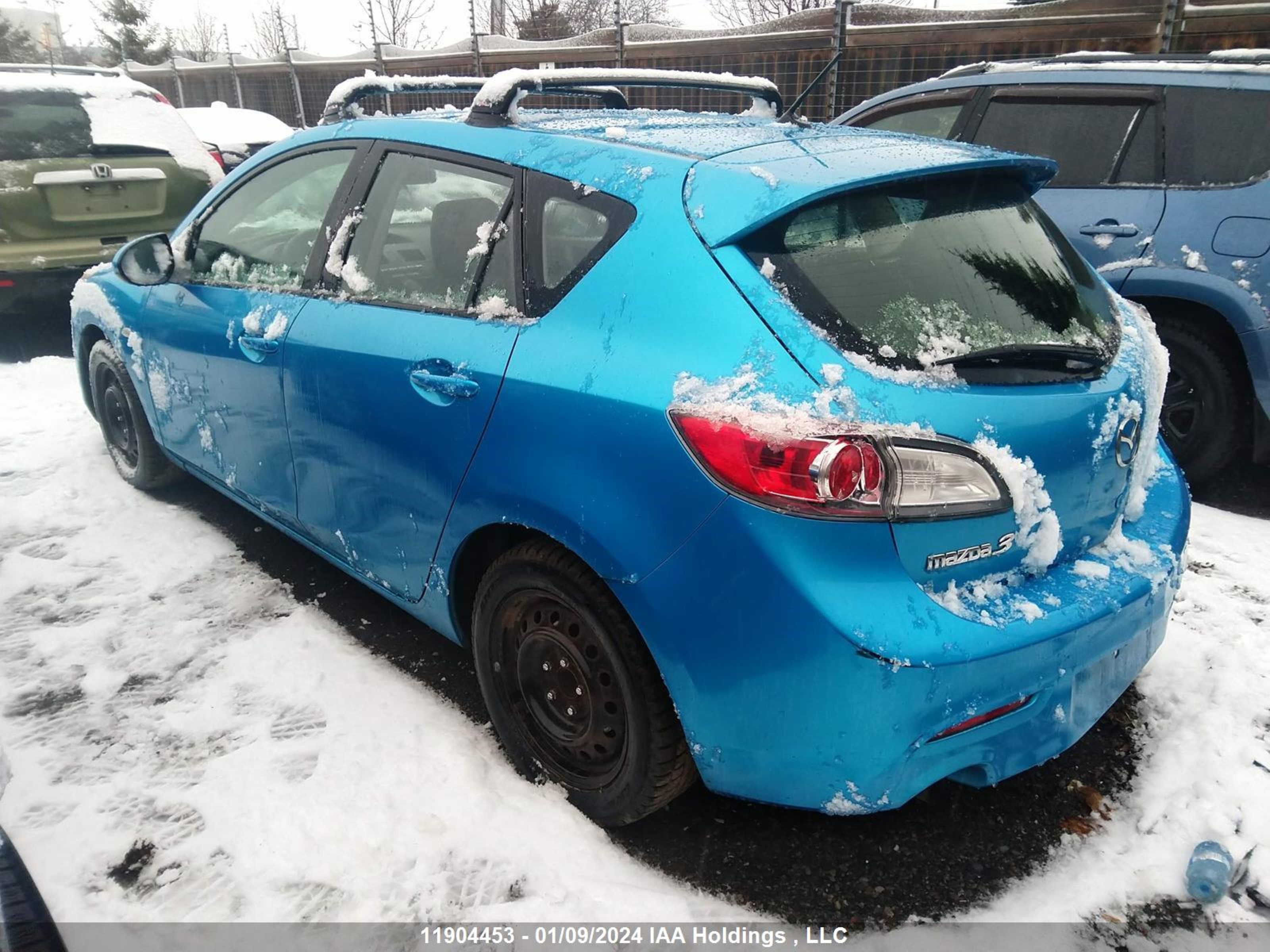 Photo 2 VIN: JM1BL1HF9A1301201 - MAZDA 3 