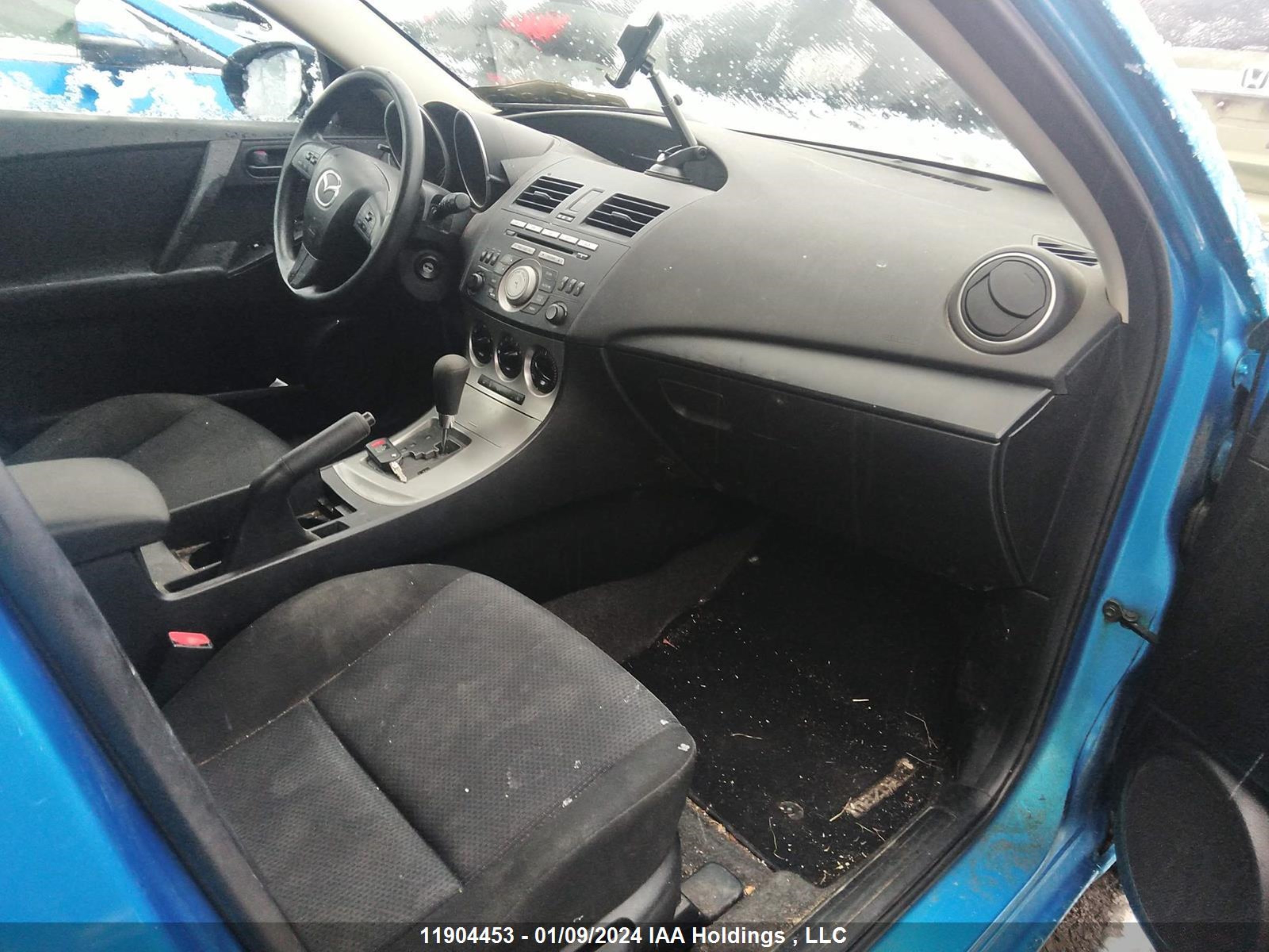 Photo 4 VIN: JM1BL1HF9A1301201 - MAZDA 3 