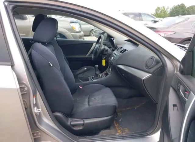 Photo 4 VIN: JM1BL1K51B1372670 - MAZDA MAZDA3 