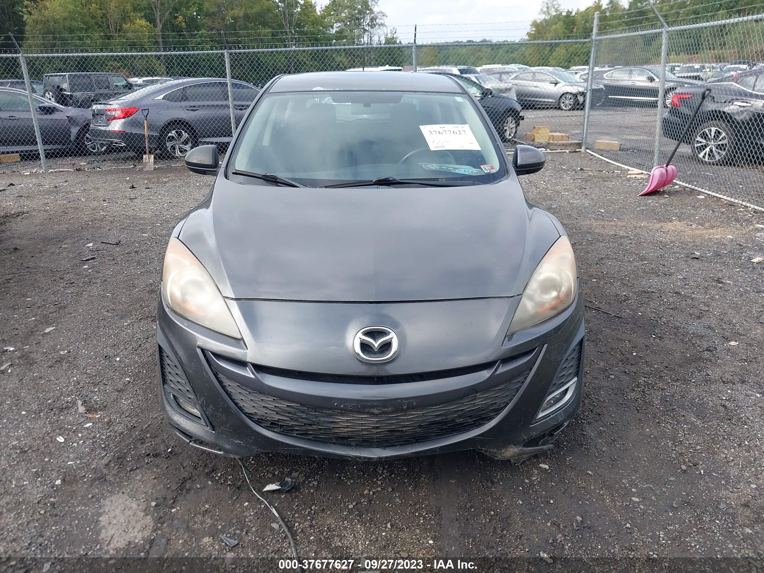 Photo 12 VIN: JM1BL1K53B1424008 - MAZDA 3 