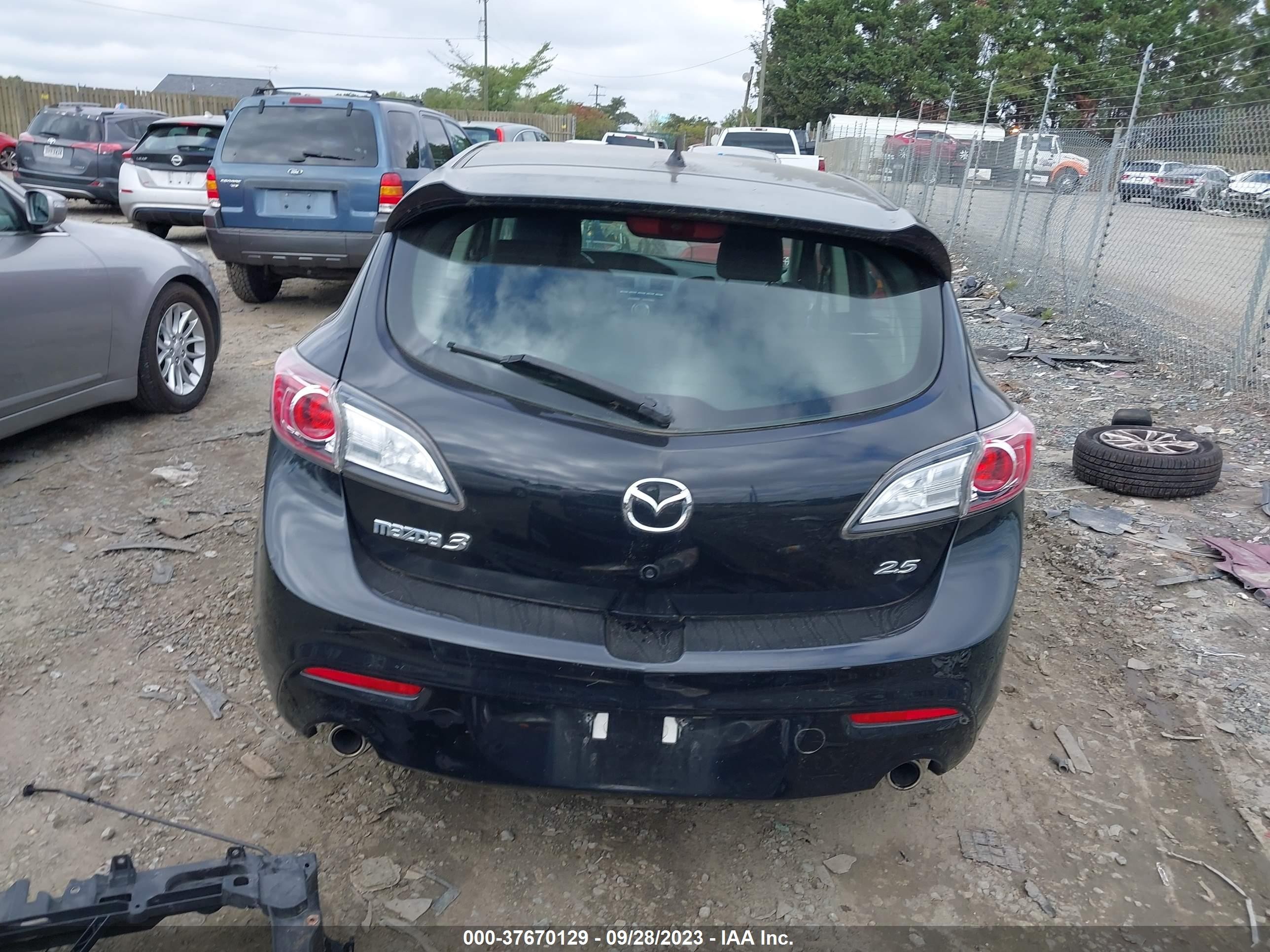 Photo 15 VIN: JM1BL1K61B1355974 - MAZDA 3 