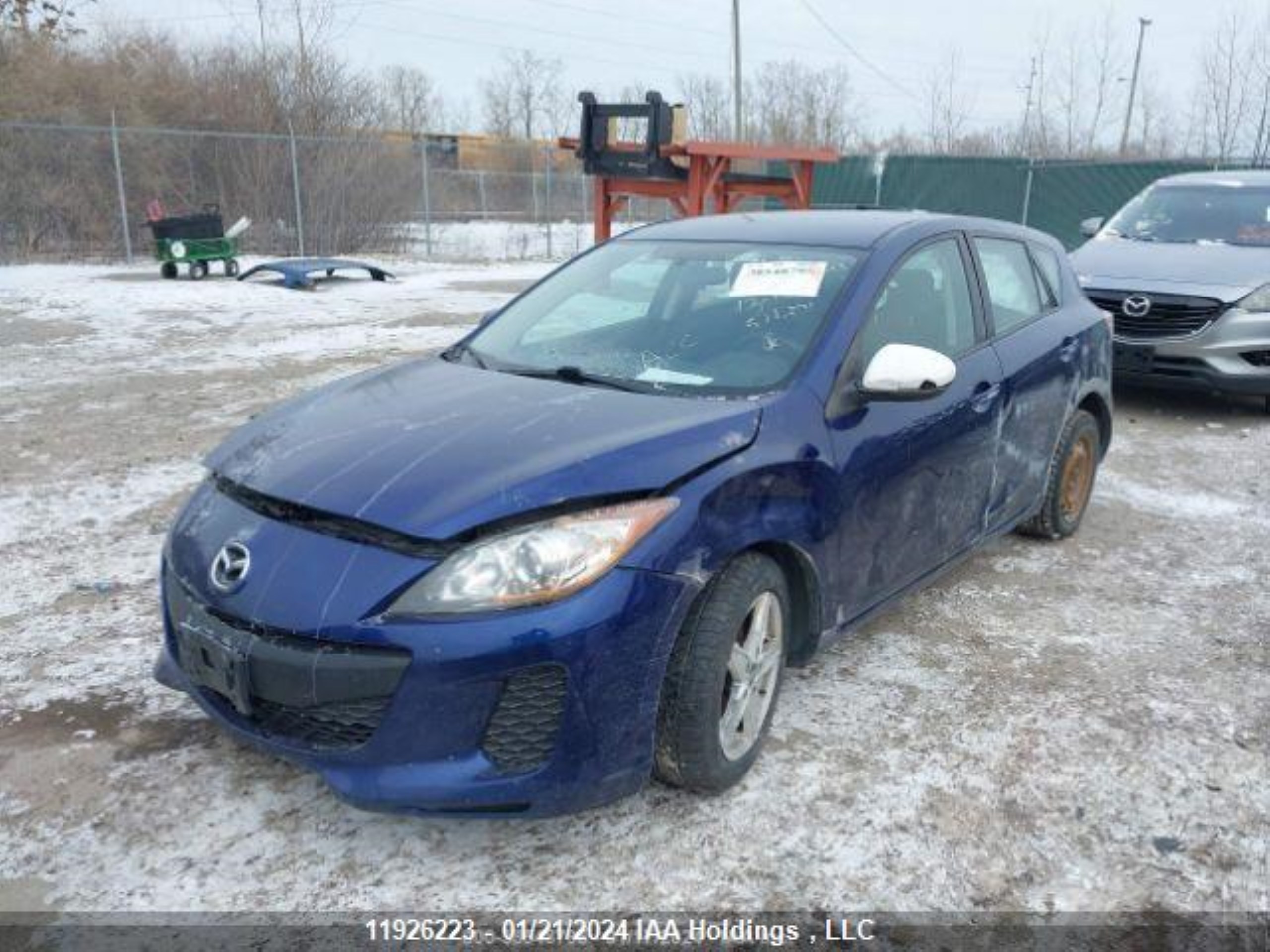 Photo 3 VIN: JM1BL1KF1C1511271 - MAZDA 3 