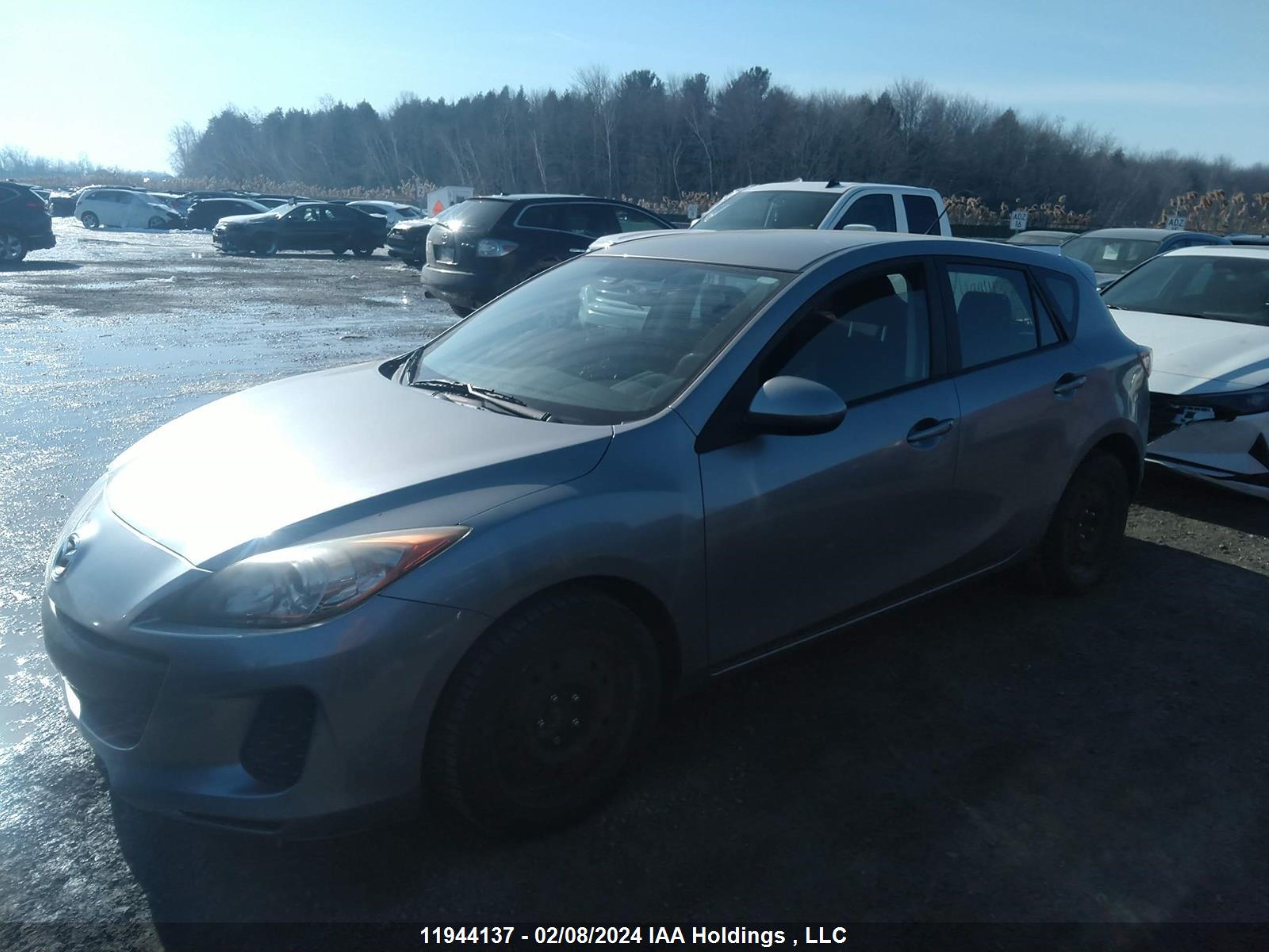 Photo 1 VIN: JM1BL1KF2D1705471 - MAZDA 3 