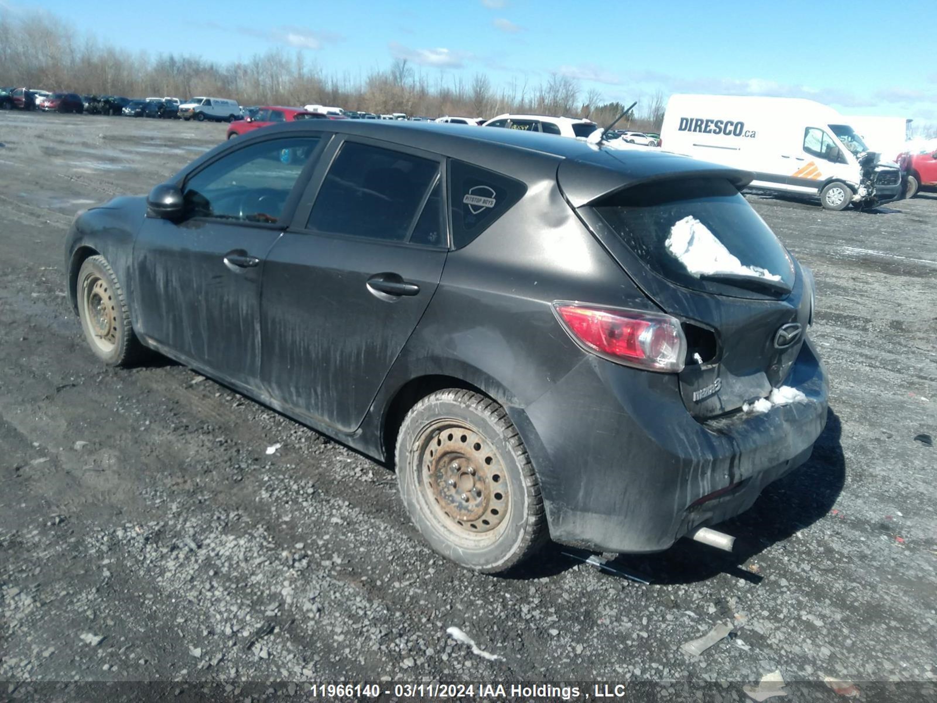 Photo 2 VIN: JM1BL1KF6D1776950 - MAZDA 3 