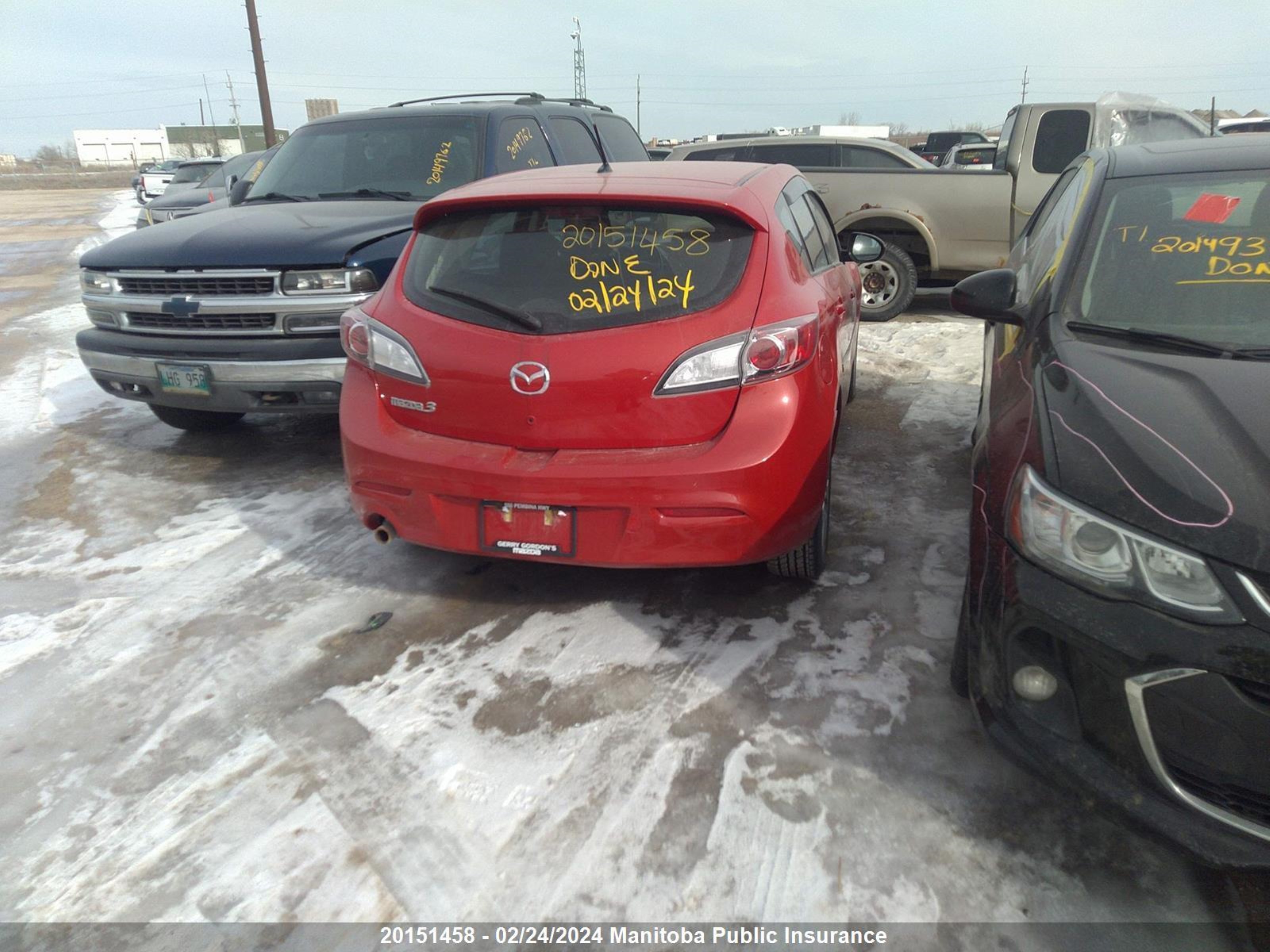 Photo 3 VIN: JM1BL1KF7D1737154 - MAZDA 3 