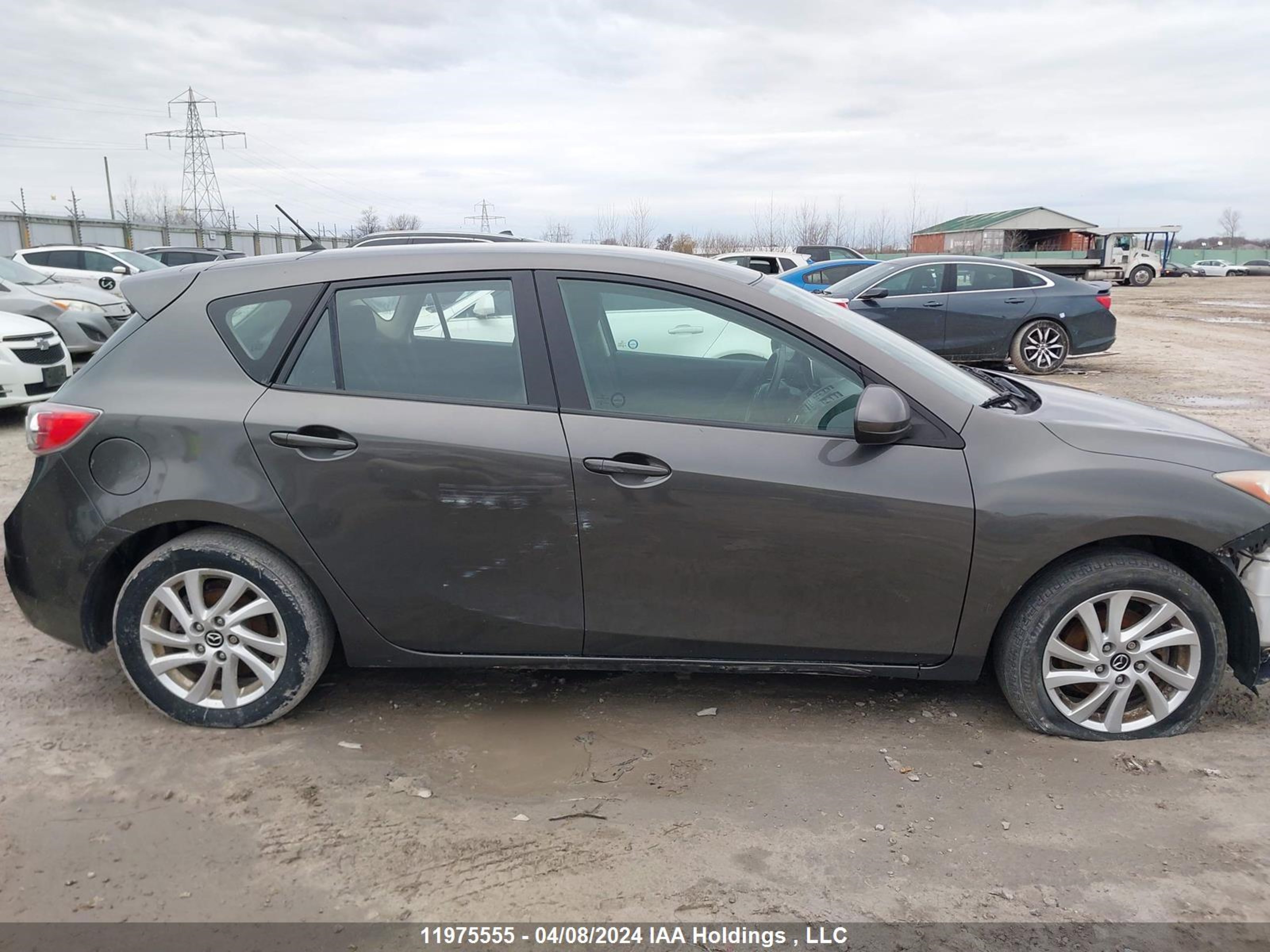 Photo 13 VIN: JM1BL1KF8D1705975 - MAZDA 3 