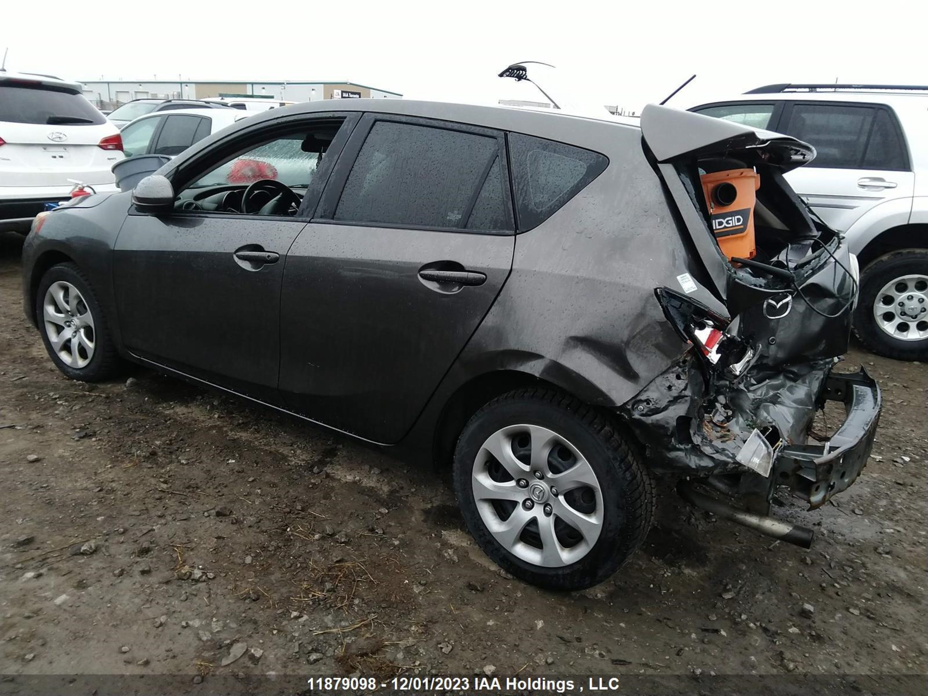 Photo 2 VIN: JM1BL1KF8D1723344 - MAZDA 3 