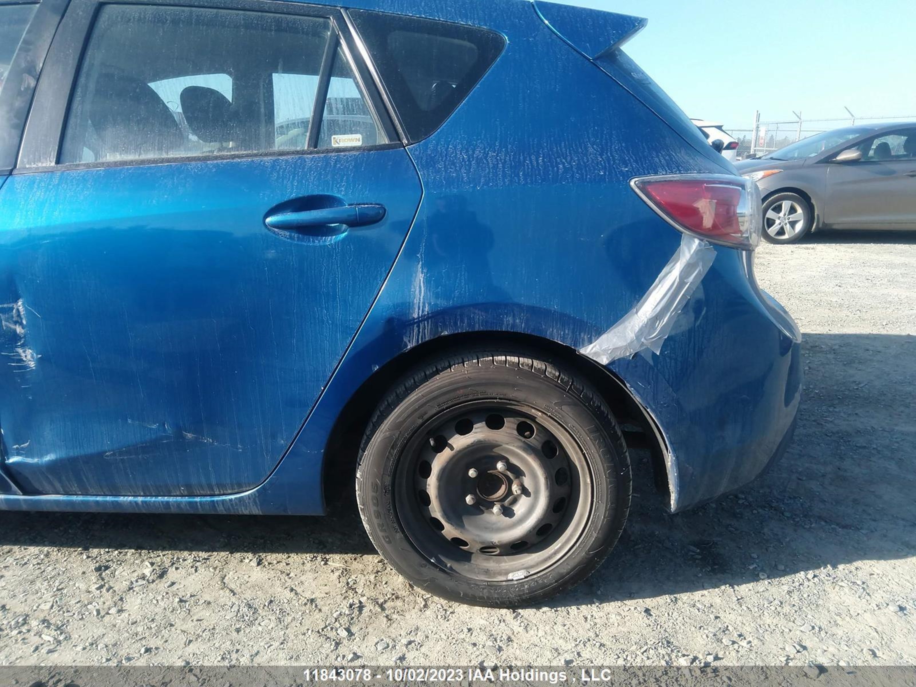 Photo 11 VIN: JM1BL1KF9C1513575 - MAZDA 3 