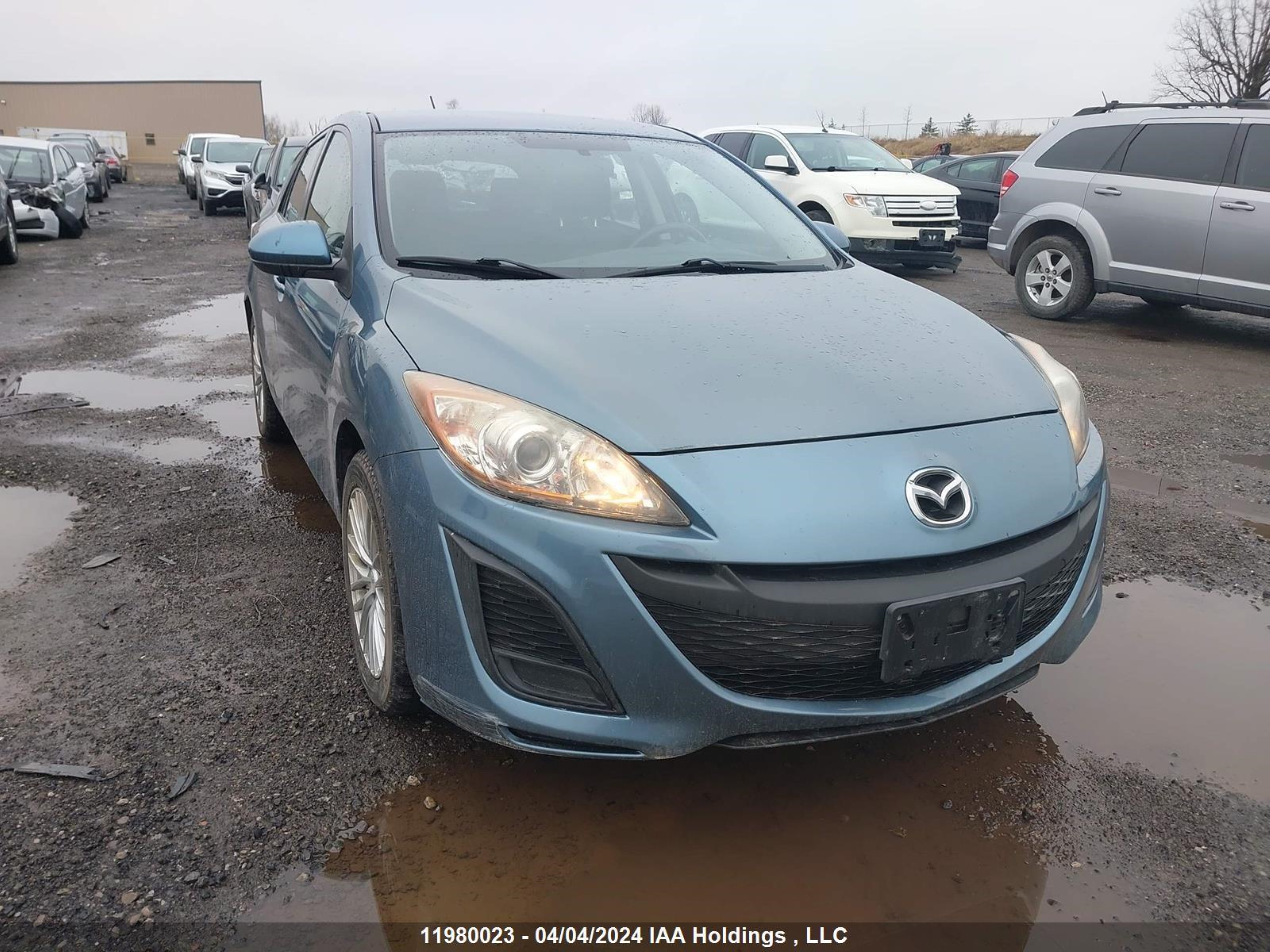 Photo 0 VIN: JM1BL1KFXB1429523 - MAZDA 3 