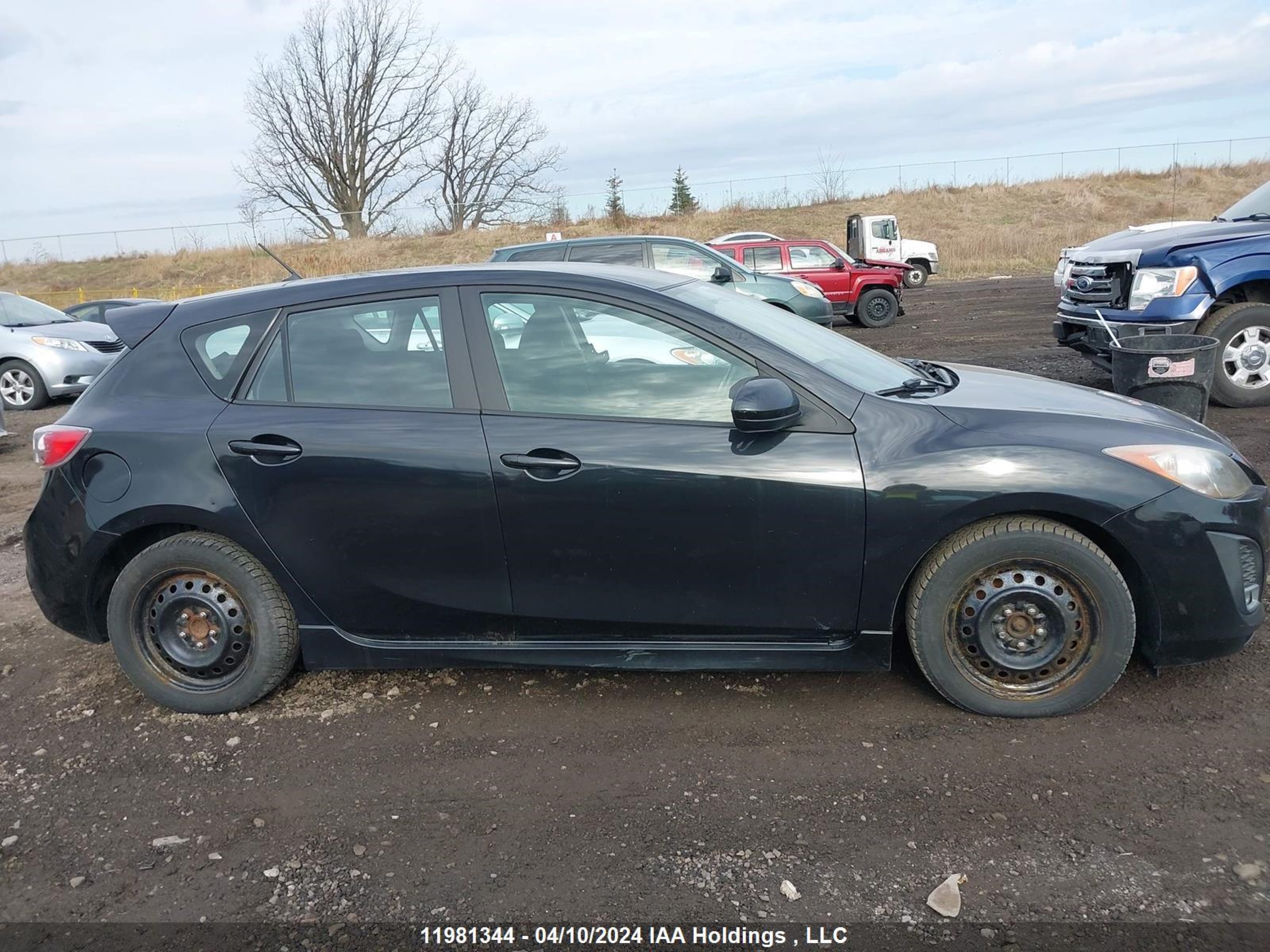 Photo 12 VIN: JM1BL1L52B1496834 - MAZDA 3 