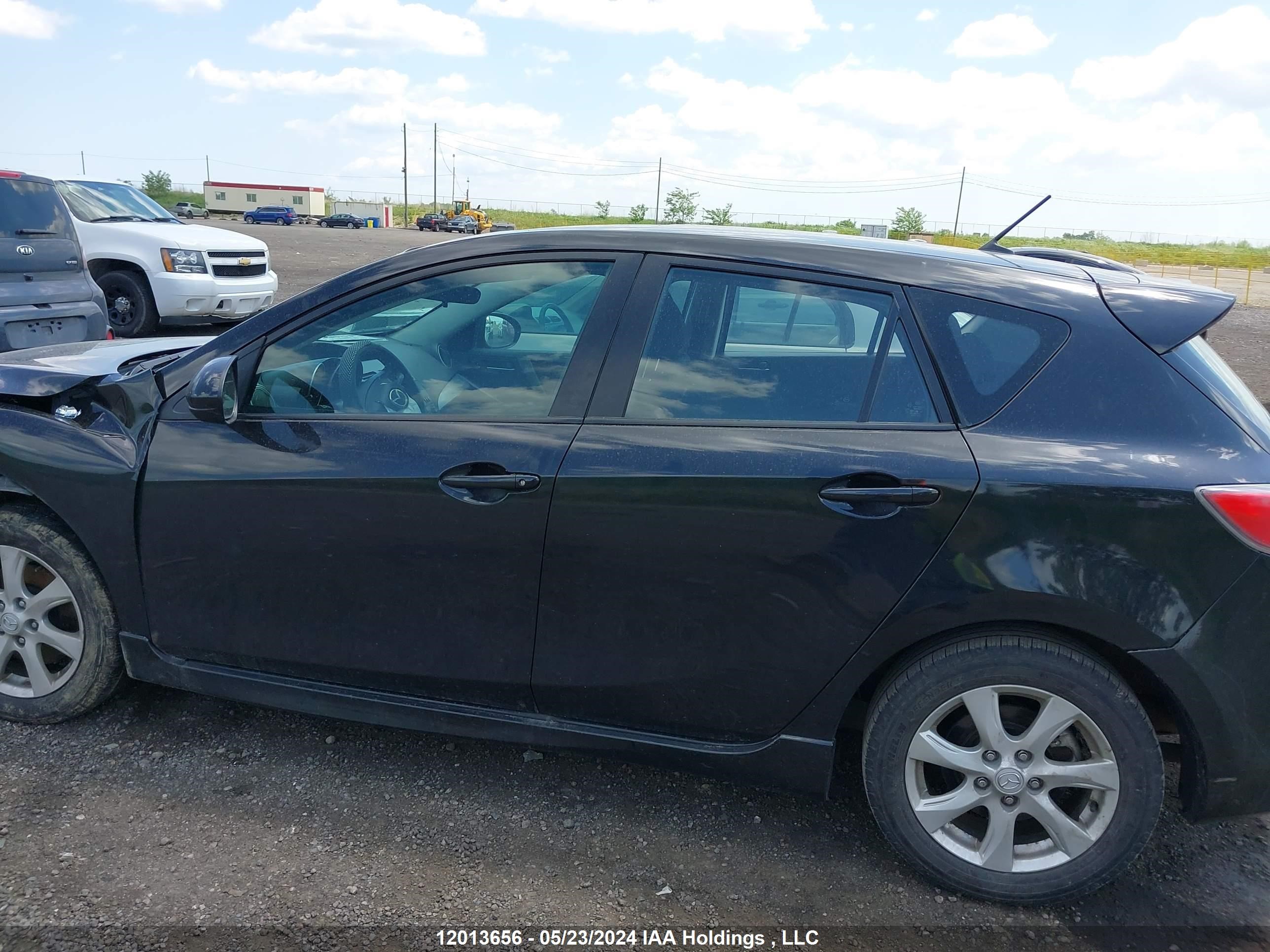 Photo 14 VIN: JM1BL1L59B1395032 - MAZDA 3 