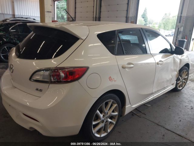 Photo 3 VIN: JM1BL1L61C1512824 - MAZDA MAZDA3 