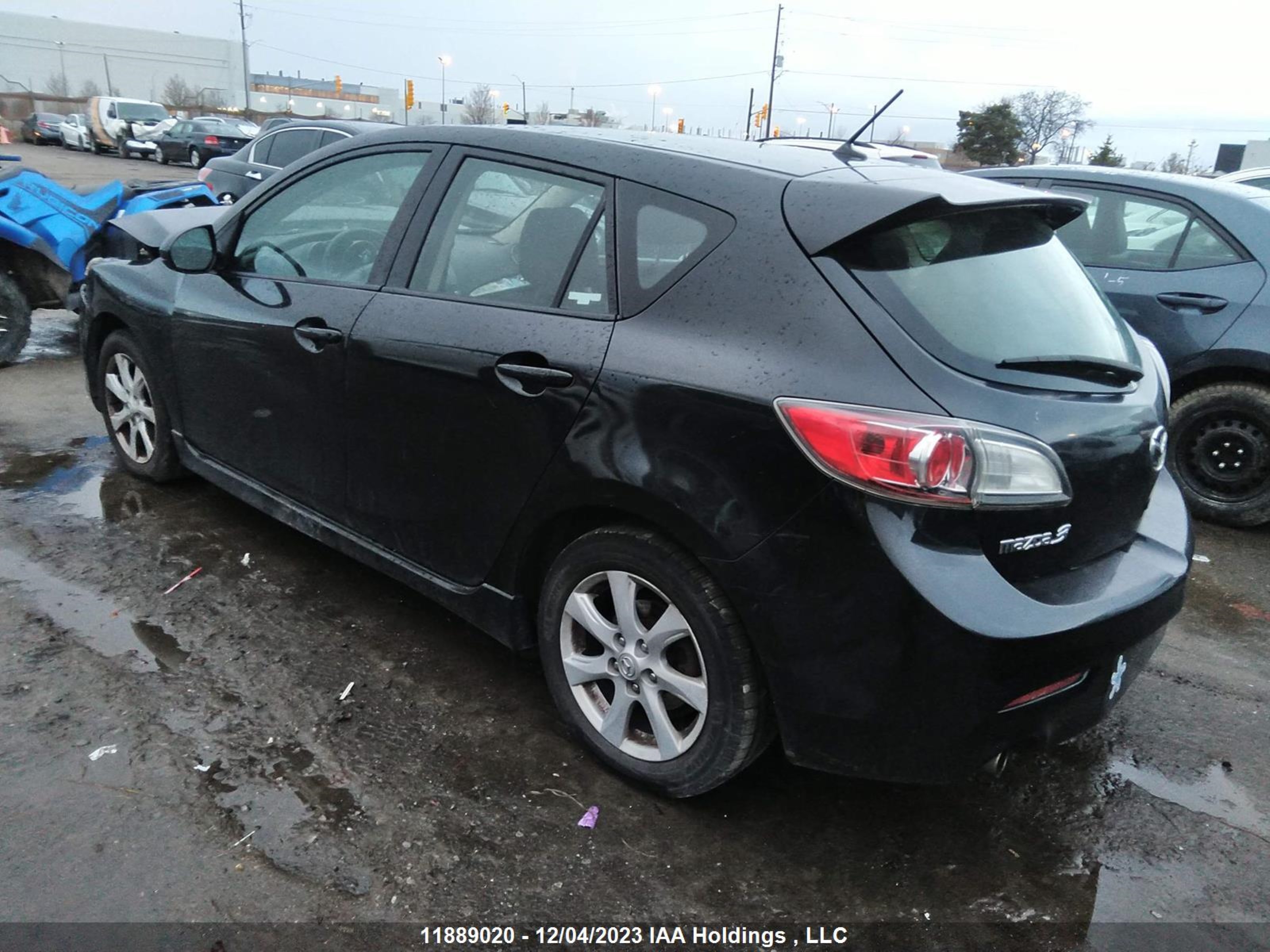 Photo 2 VIN: JM1BL1L70C1615869 - MAZDA 3 