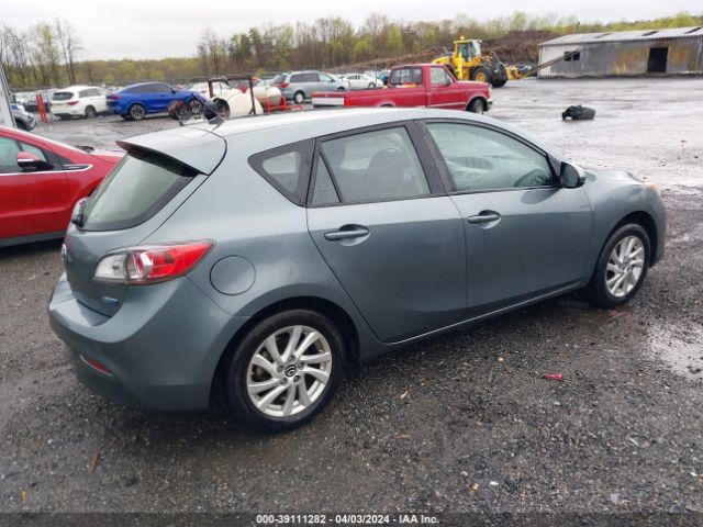 Photo 3 VIN: JM1BL1L70D1750934 - MAZDA MAZDA3 