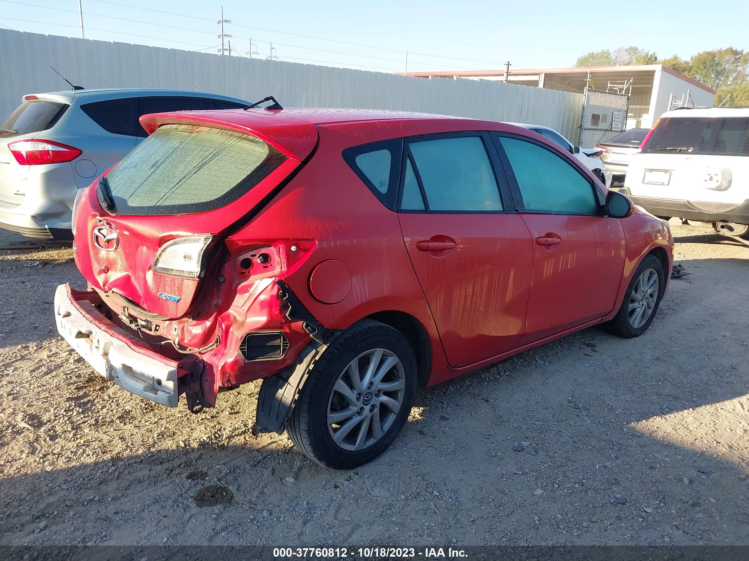 Photo 3 VIN: JM1BL1L70D1766244 - MAZDA 3 