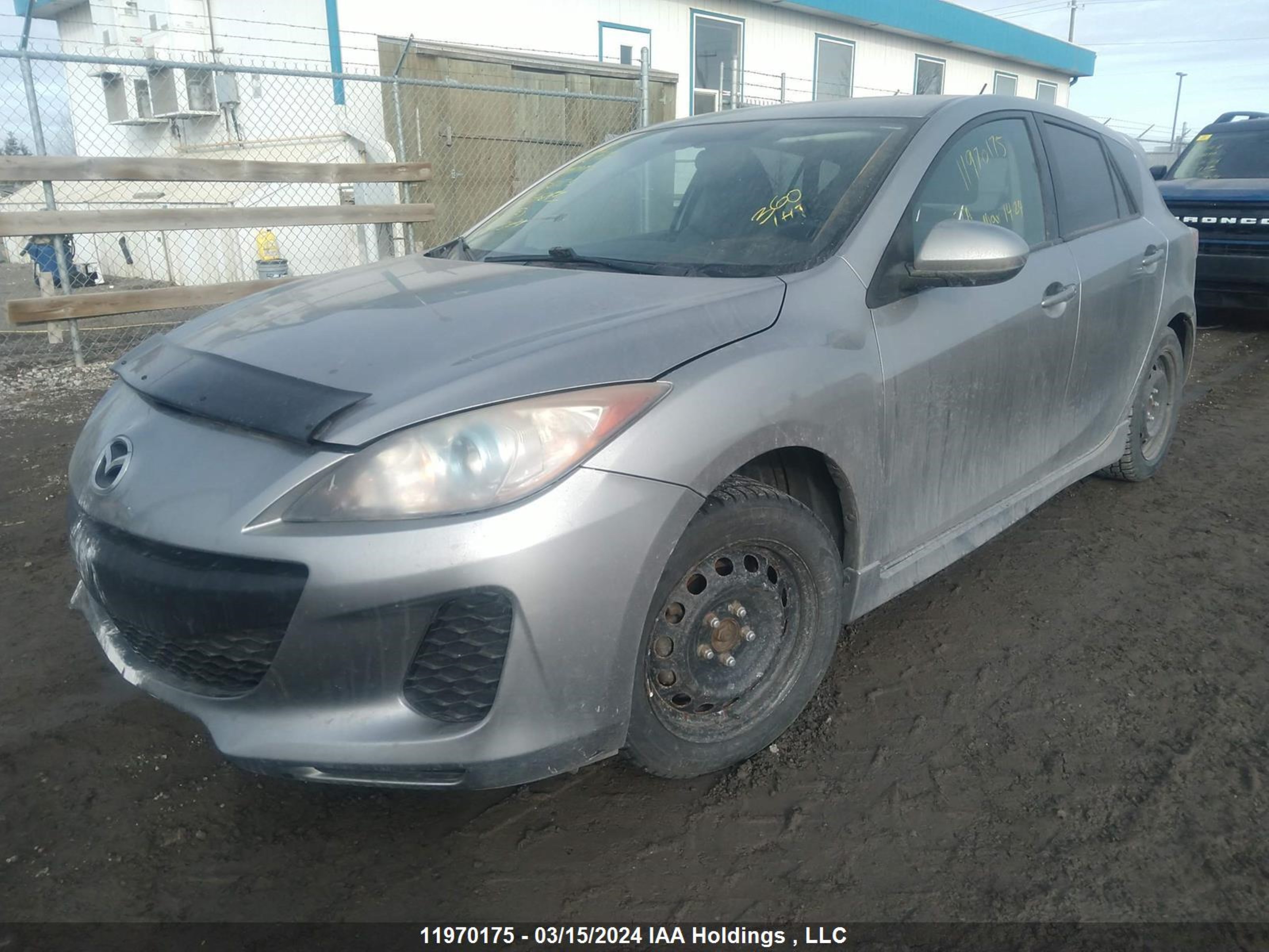 Photo 1 VIN: JM1BL1L72C1588125 - MAZDA 3 