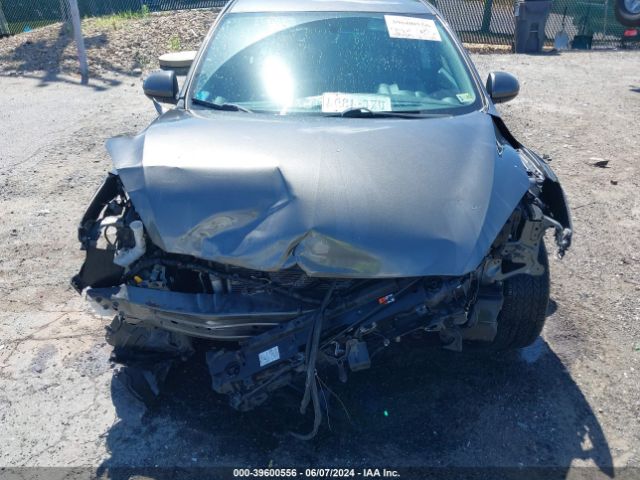 Photo 5 VIN: JM1BL1L72C1657315 - MAZDA MAZDA3 