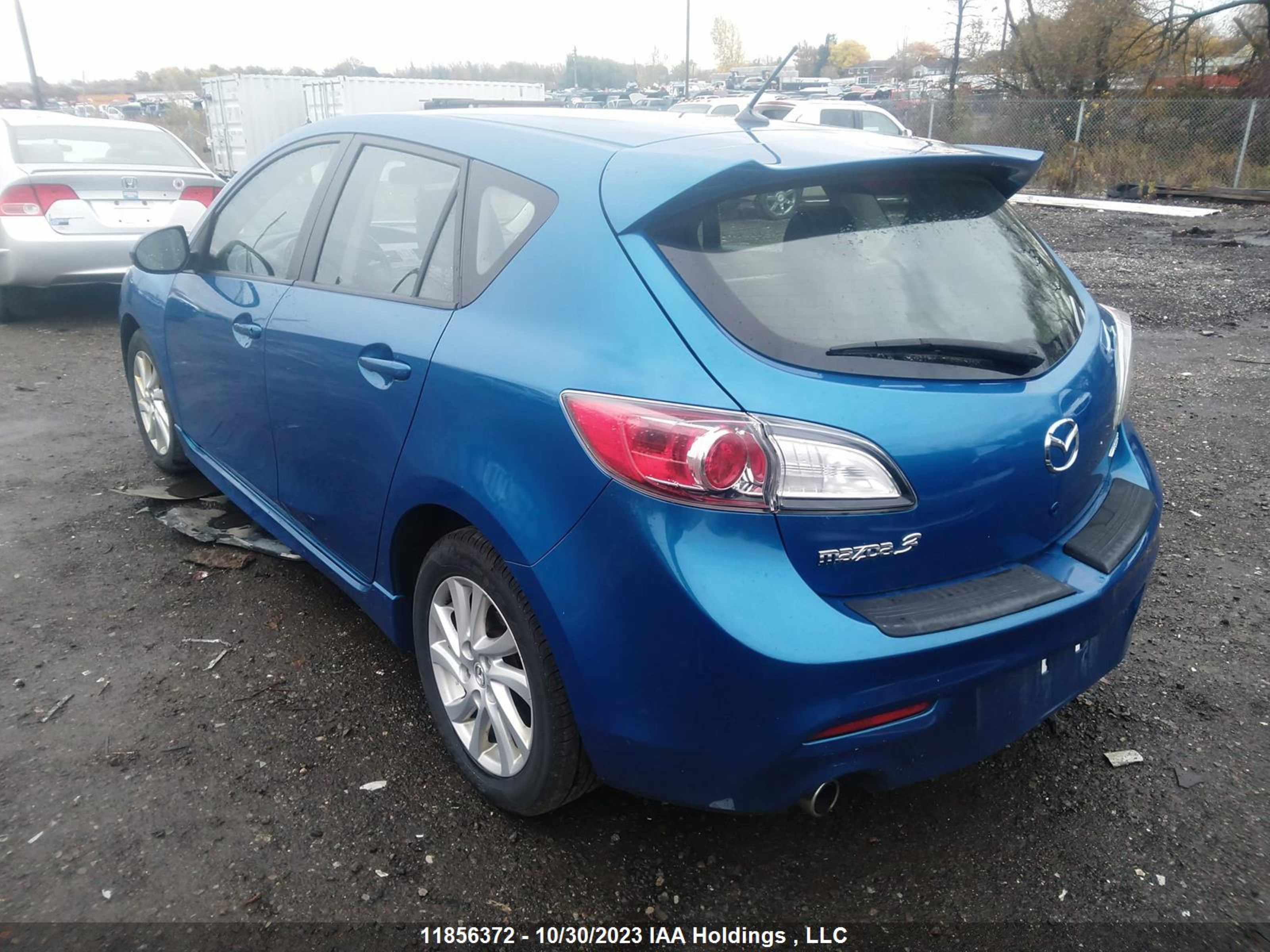 Photo 2 VIN: JM1BL1L75D1732817 - MAZDA 3 