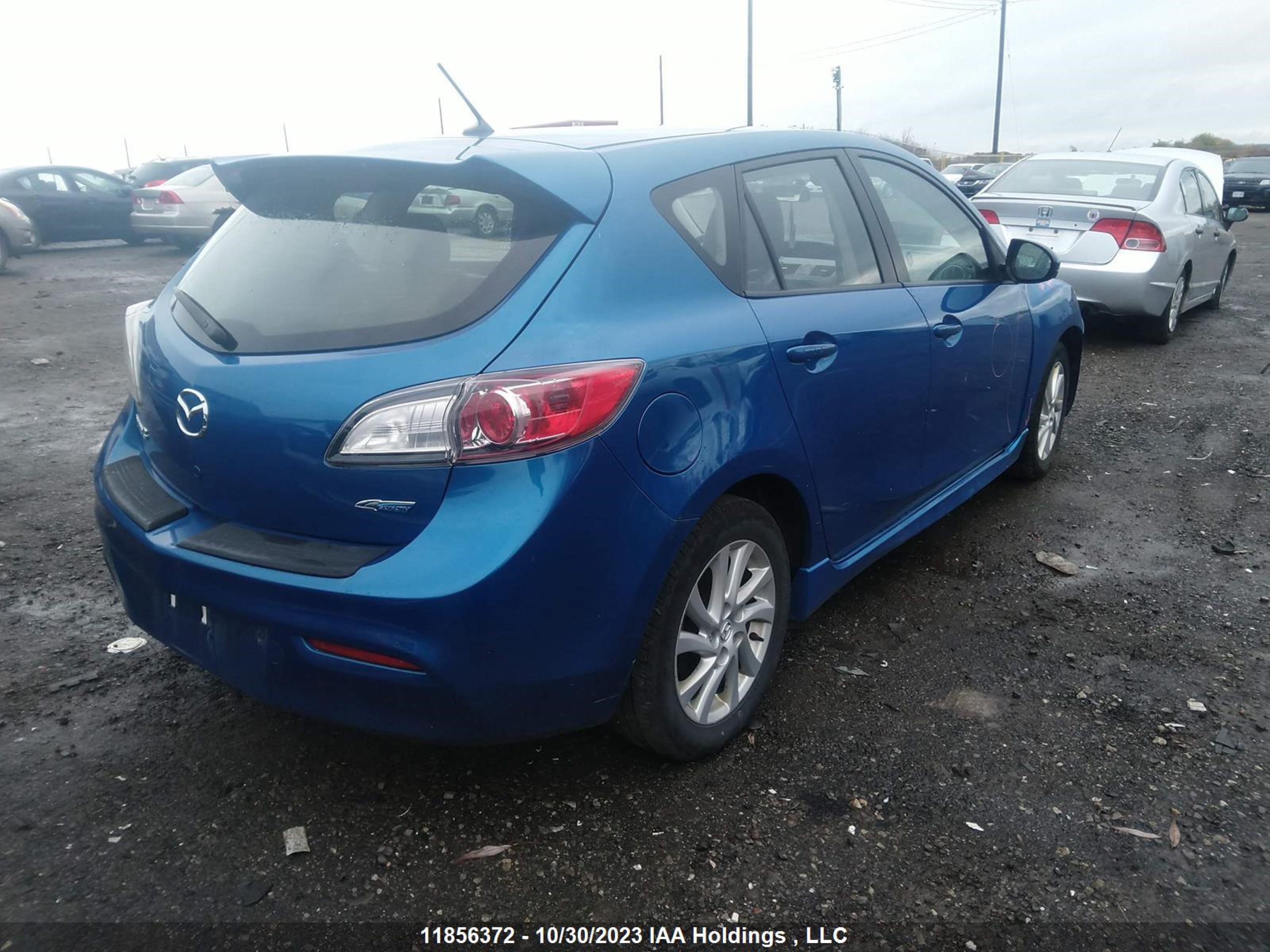 Photo 3 VIN: JM1BL1L75D1732817 - MAZDA 3 