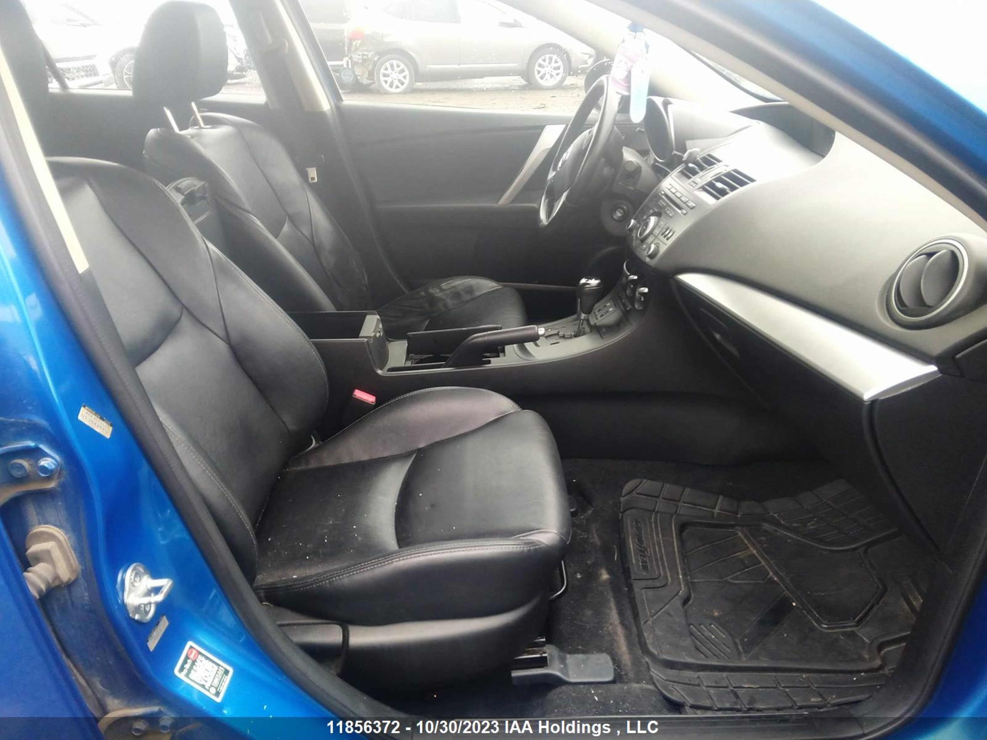 Photo 4 VIN: JM1BL1L75D1732817 - MAZDA 3 