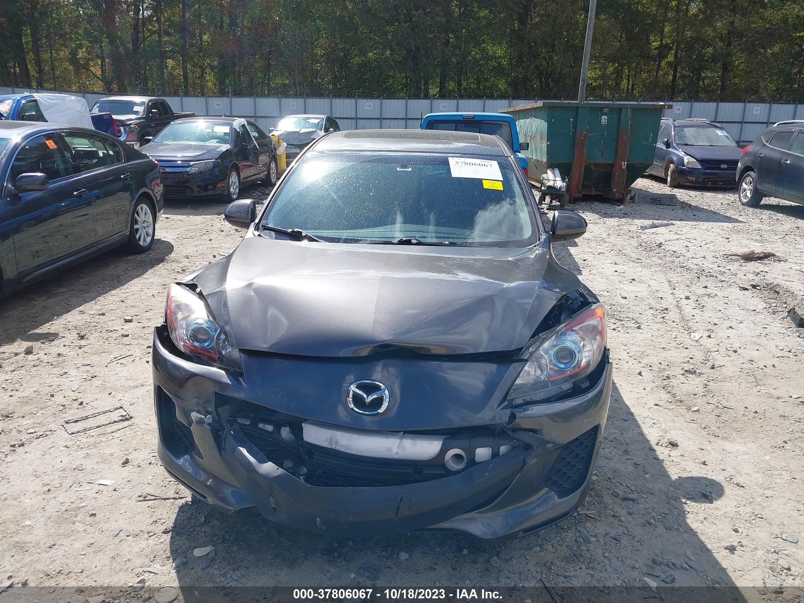 Photo 5 VIN: JM1BL1L77C1554553 - MAZDA 3 