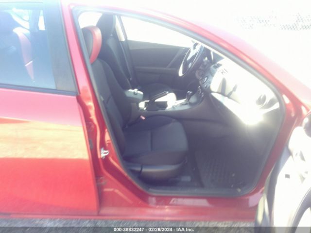 Photo 4 VIN: JM1BL1L77D1704839 - MAZDA MAZDA3 